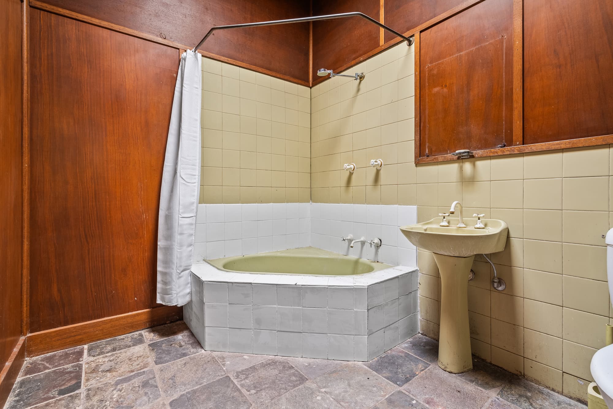 68 Albion Road, Box Hill - Thumbnail 8