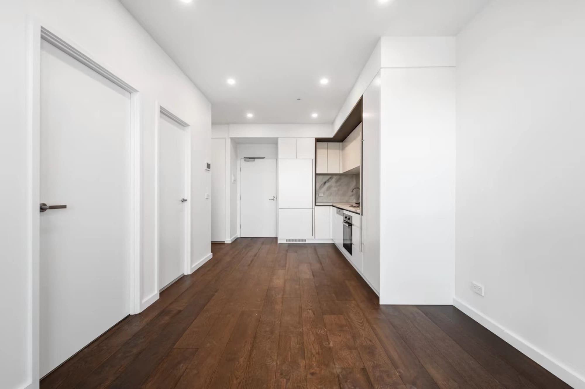 503/828 Whitehorse Road, Box Hill - Thumbnail 2