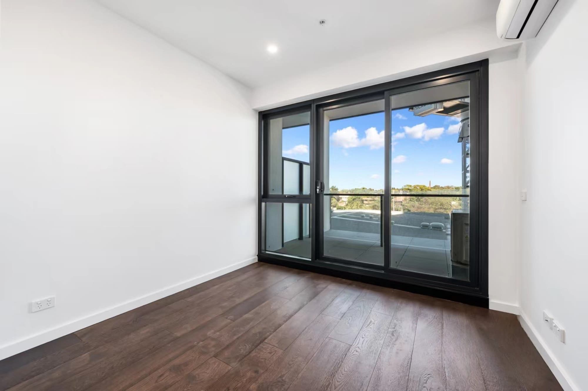503/828 Whitehorse Road, Box Hill - Thumbnail 3