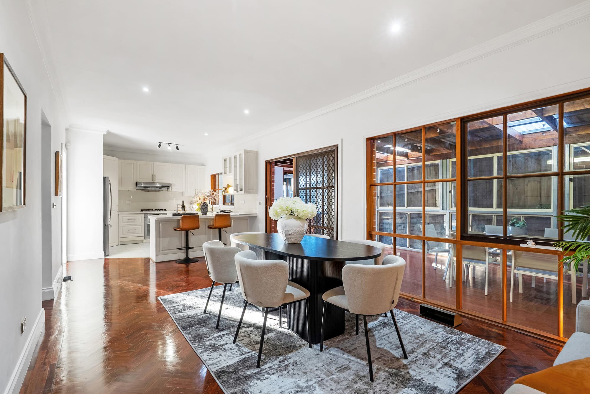 2/63 Hampshire Road, Doncaster - Thumbnail 2