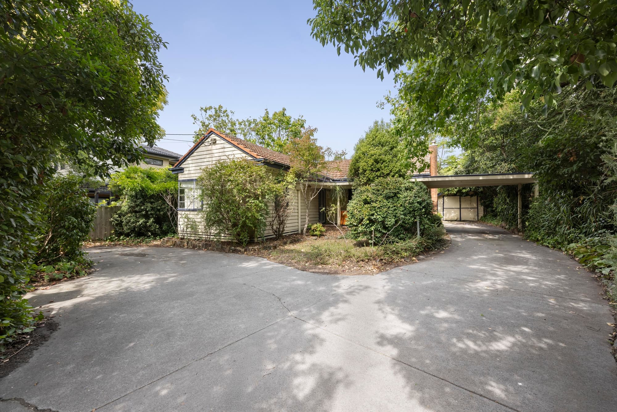 58 Hull Road, Croydon - Thumbnail 2