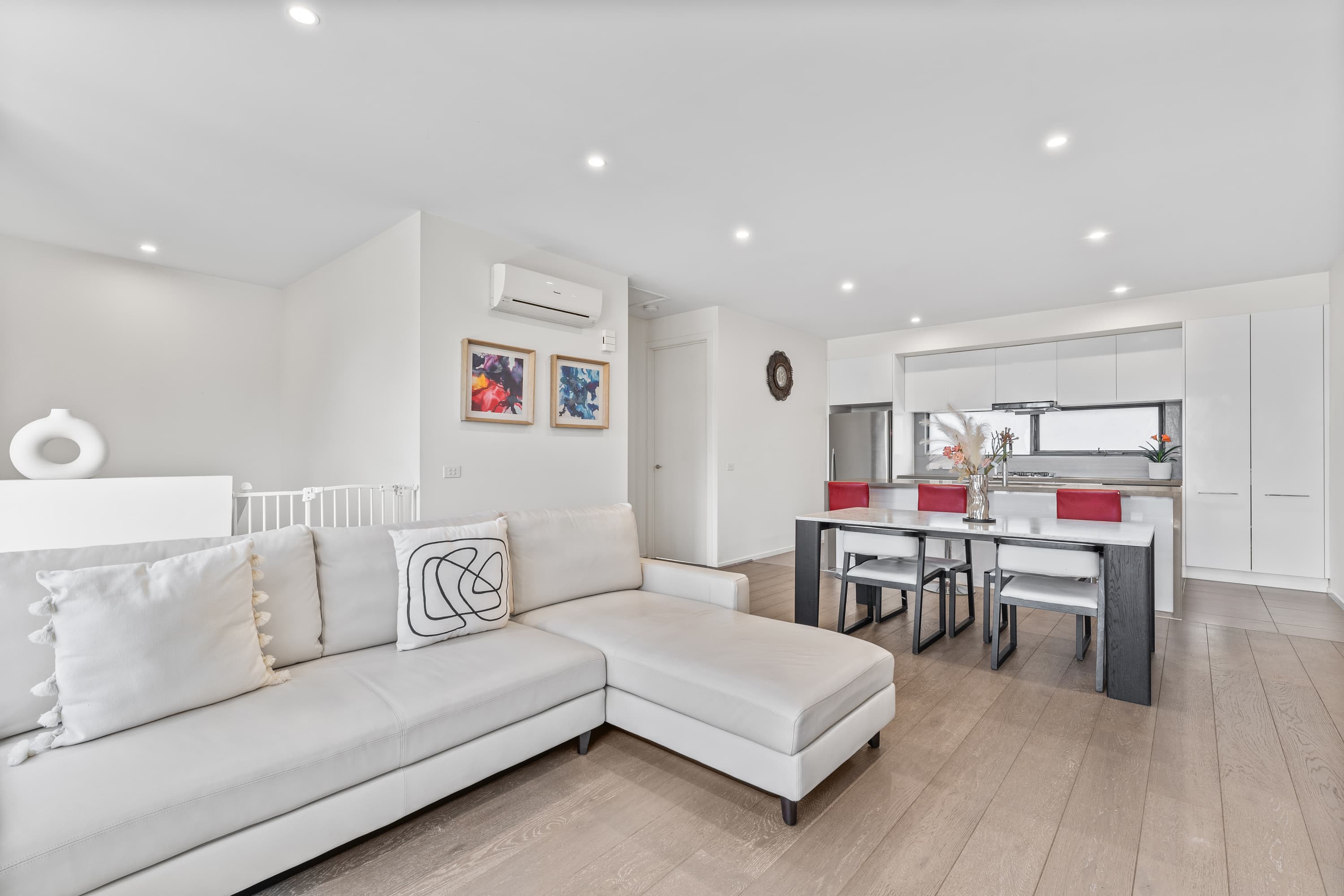 65A Surrey Road, Blackburn North - Thumbnail 5