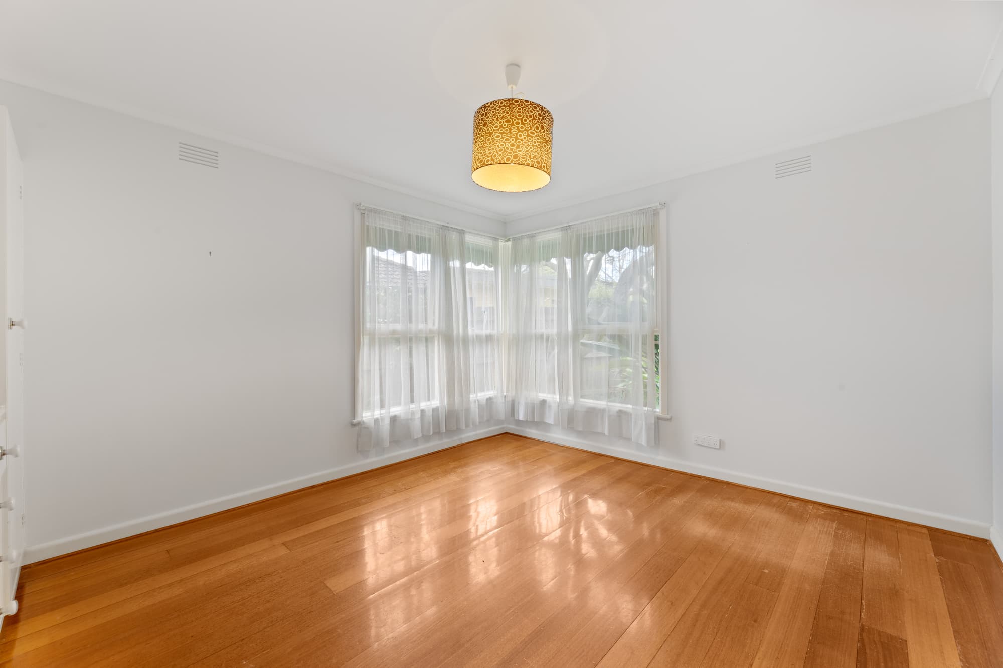 1 Latham Court, Forest Hill - Thumbnail 7