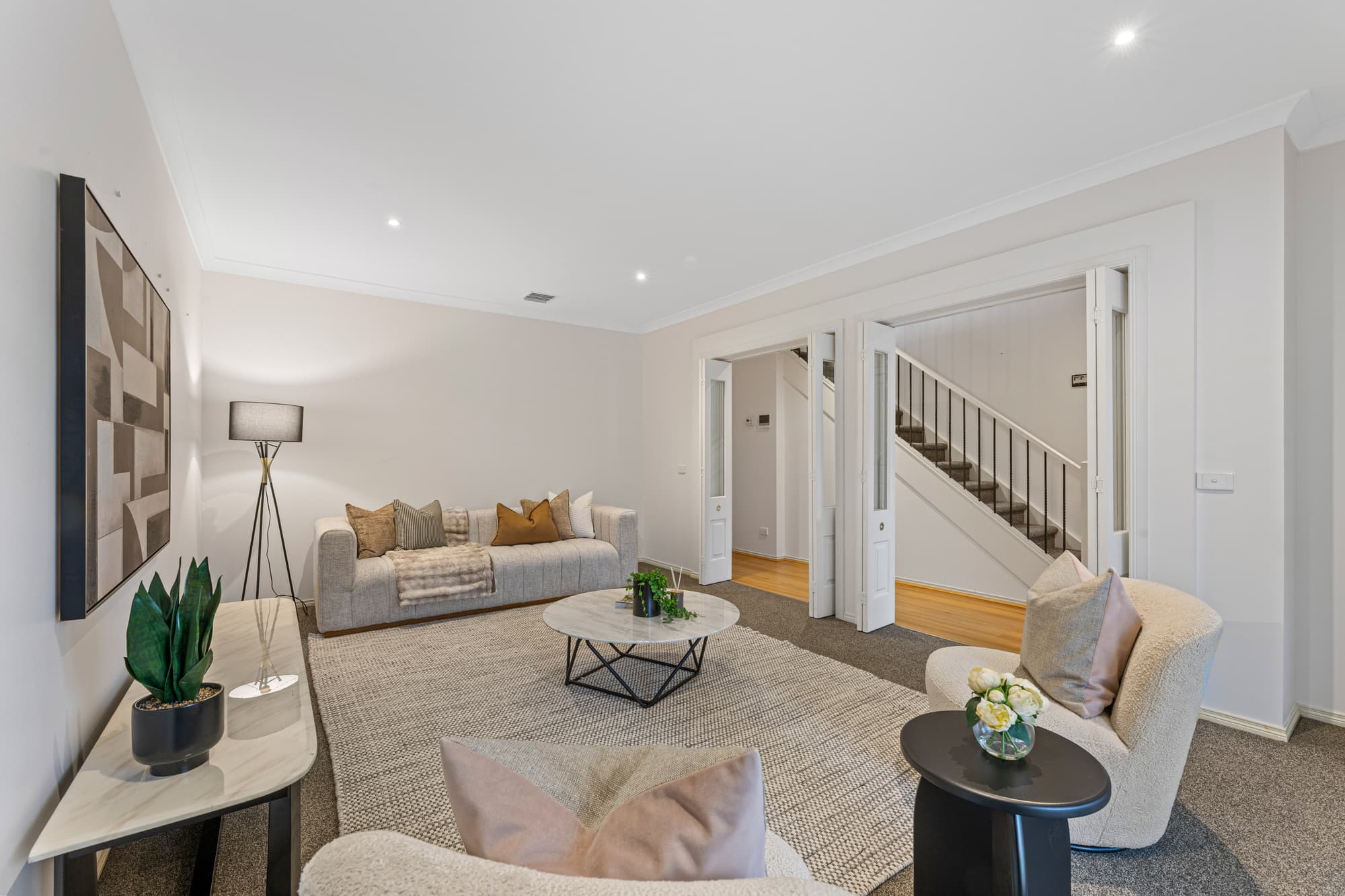 7 Maple Grove, Mitcham - Thumbnail 3