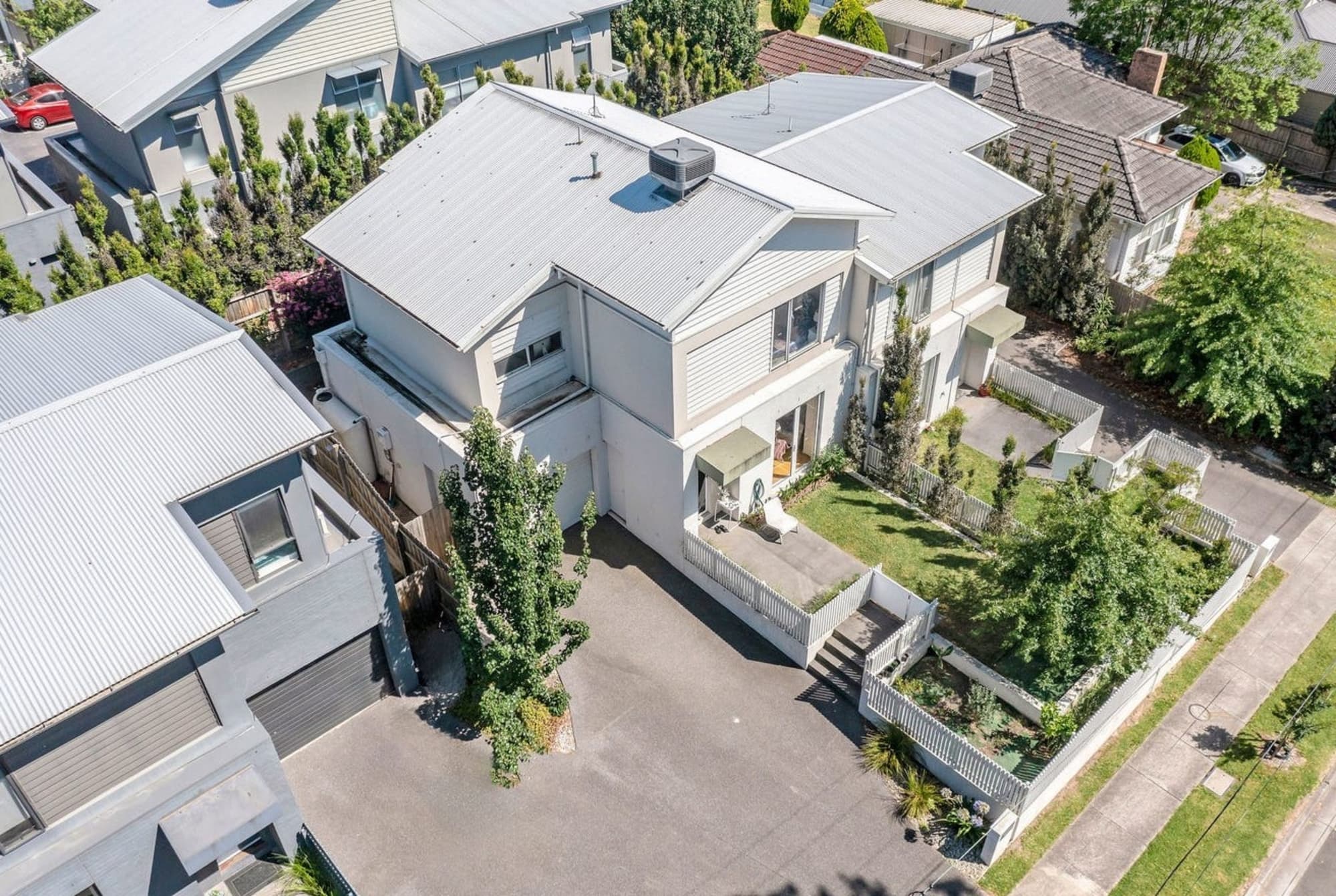 28 Rialton Avenue, Blackburn North - Image 1
