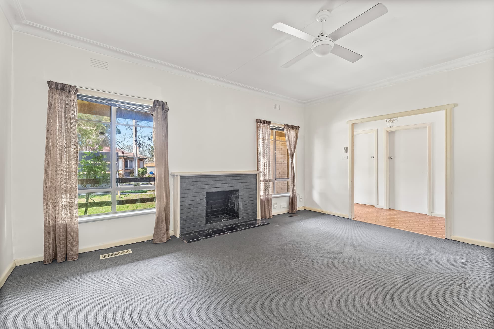 33 Mandowie Crescent, Croydon - Thumbnail 2