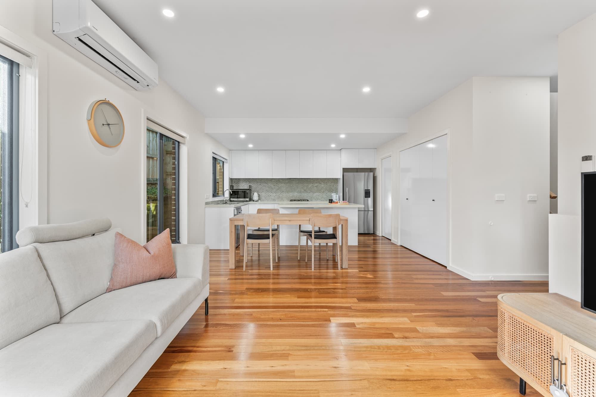 2/3A Forster Street, Mitcham - Thumbnail 3