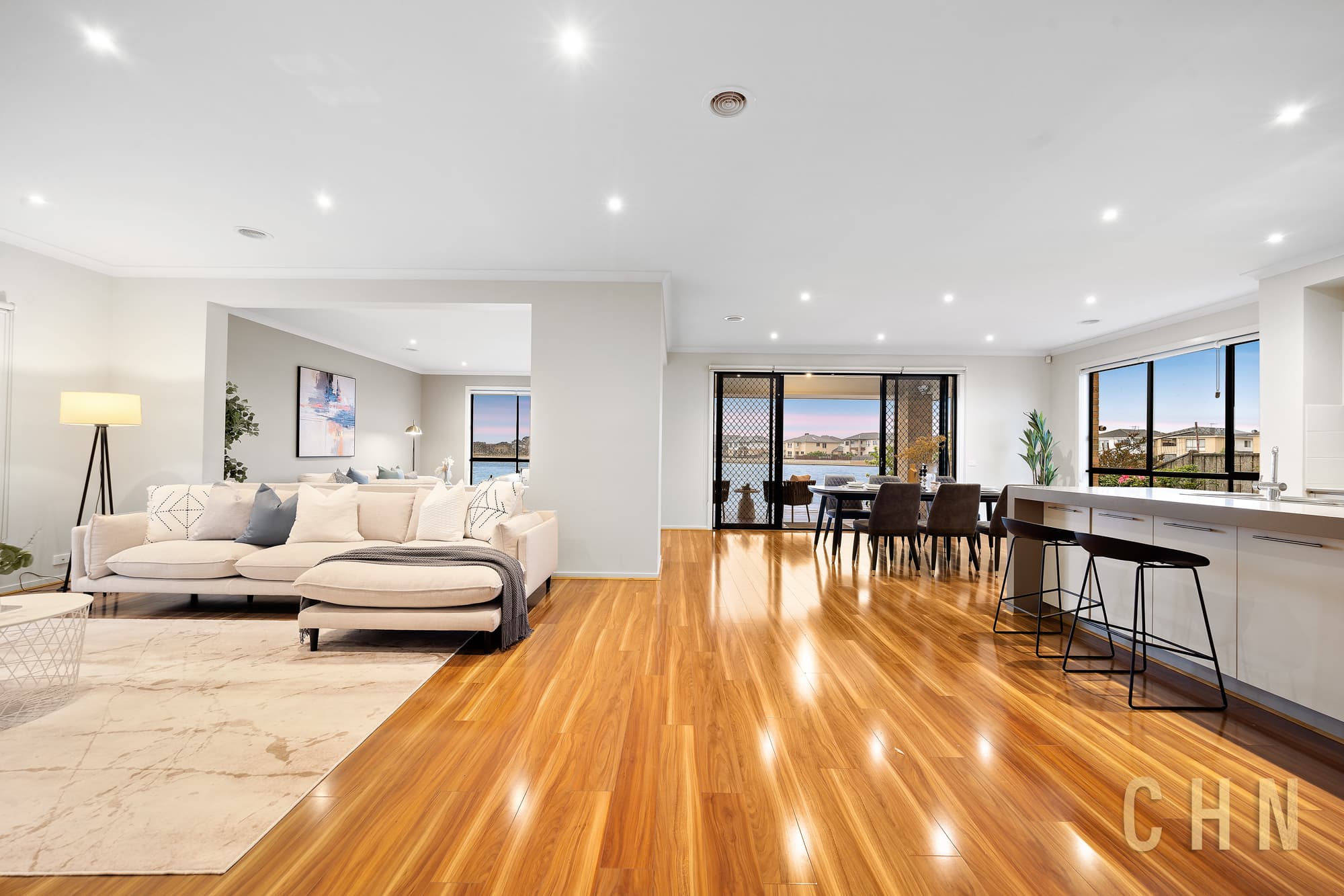 25 Spraypoint Drive, Sanctuary Lakes - Thumbnail 3