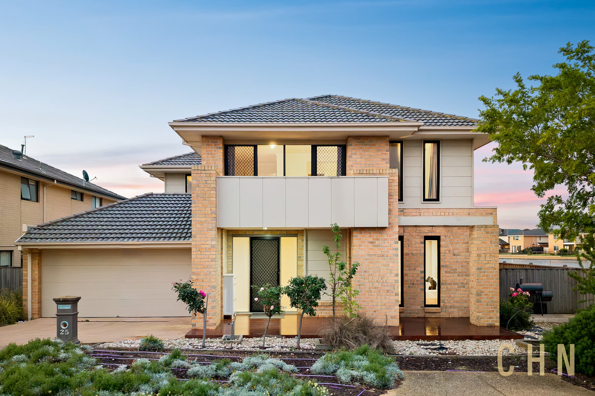 25 Spraypoint Drive, Sanctuary Lakes - Image 1