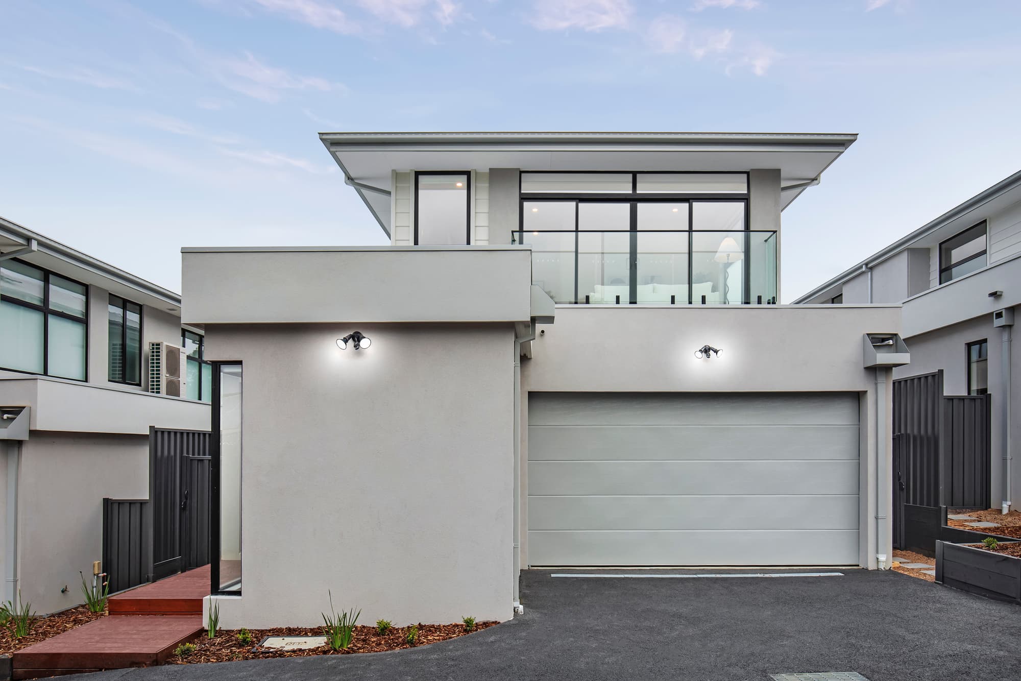 3/8 Malinda Way, Croydon South - Image 1