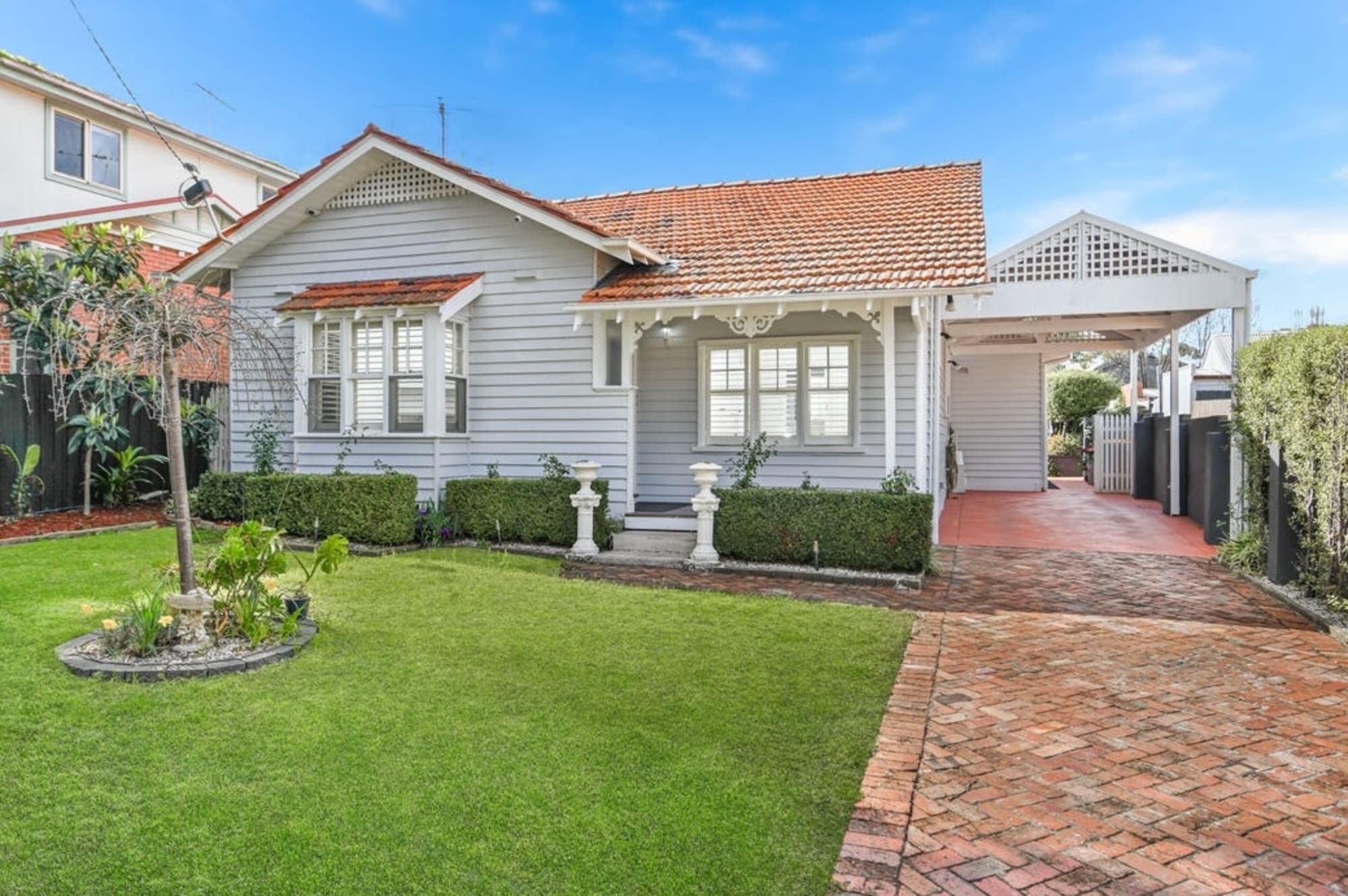 8 William Street, Box Hill - Thumbnail 2