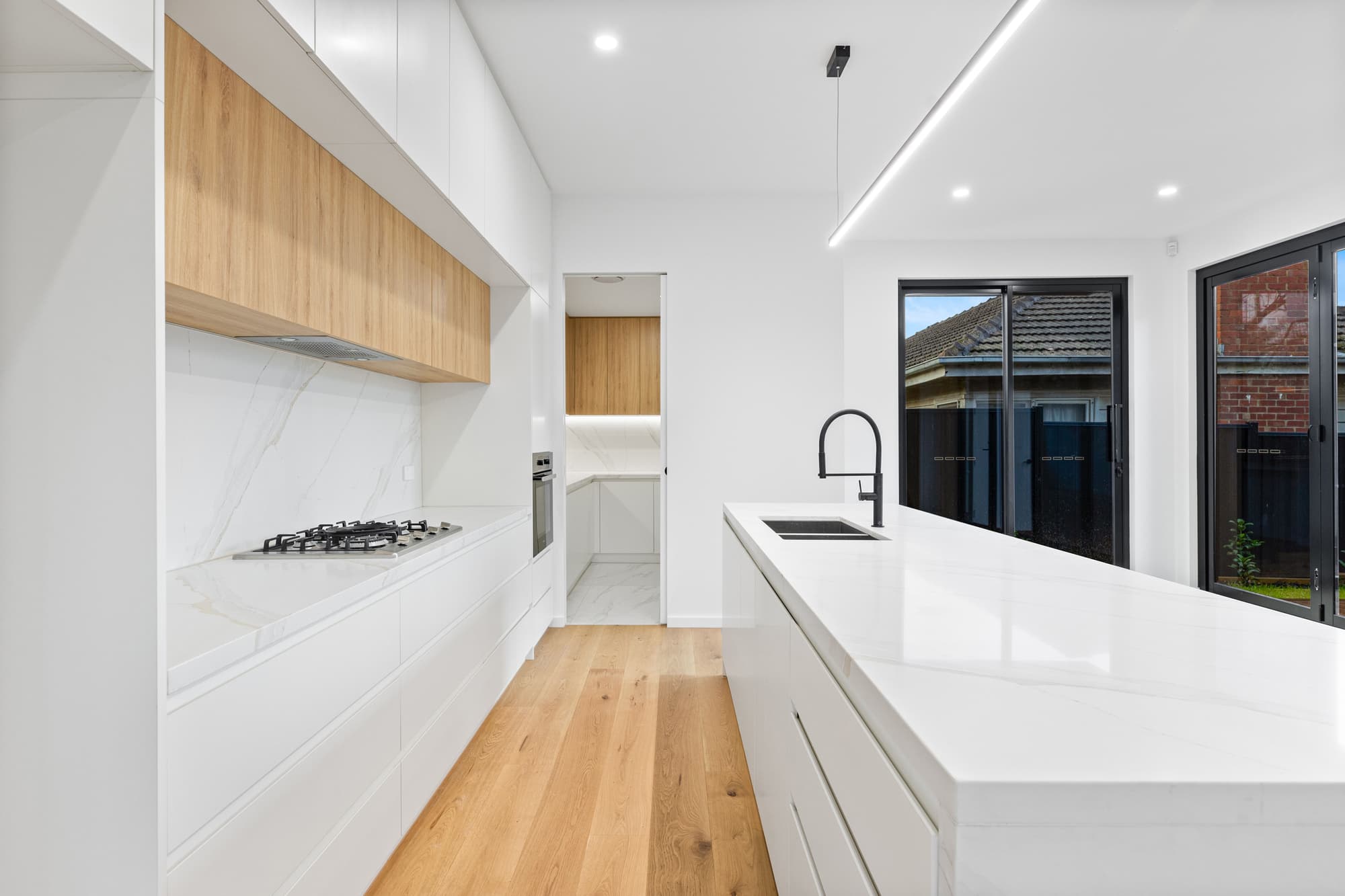 2/111 Albion Road, Box Hill - Thumbnail 5