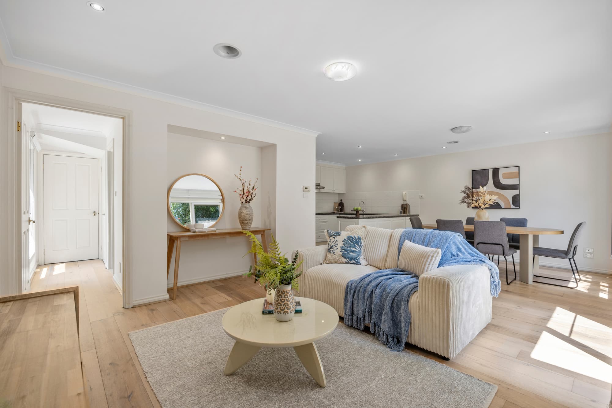 2/405-409 Manningham Road, Doncaster - Thumbnail 2