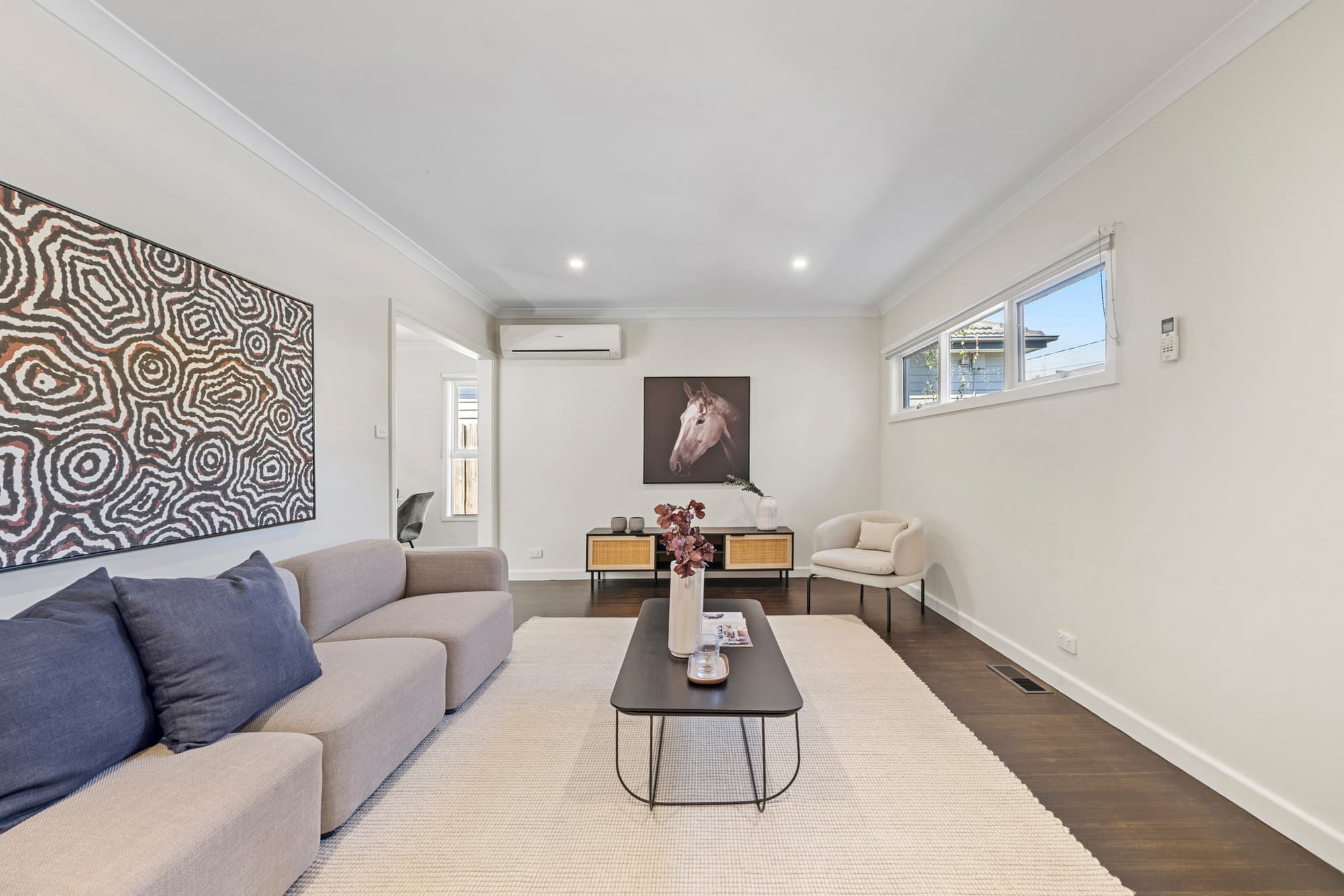 1&2/19 Lyndhurst Crescent, Box Hill North - Thumbnail 2