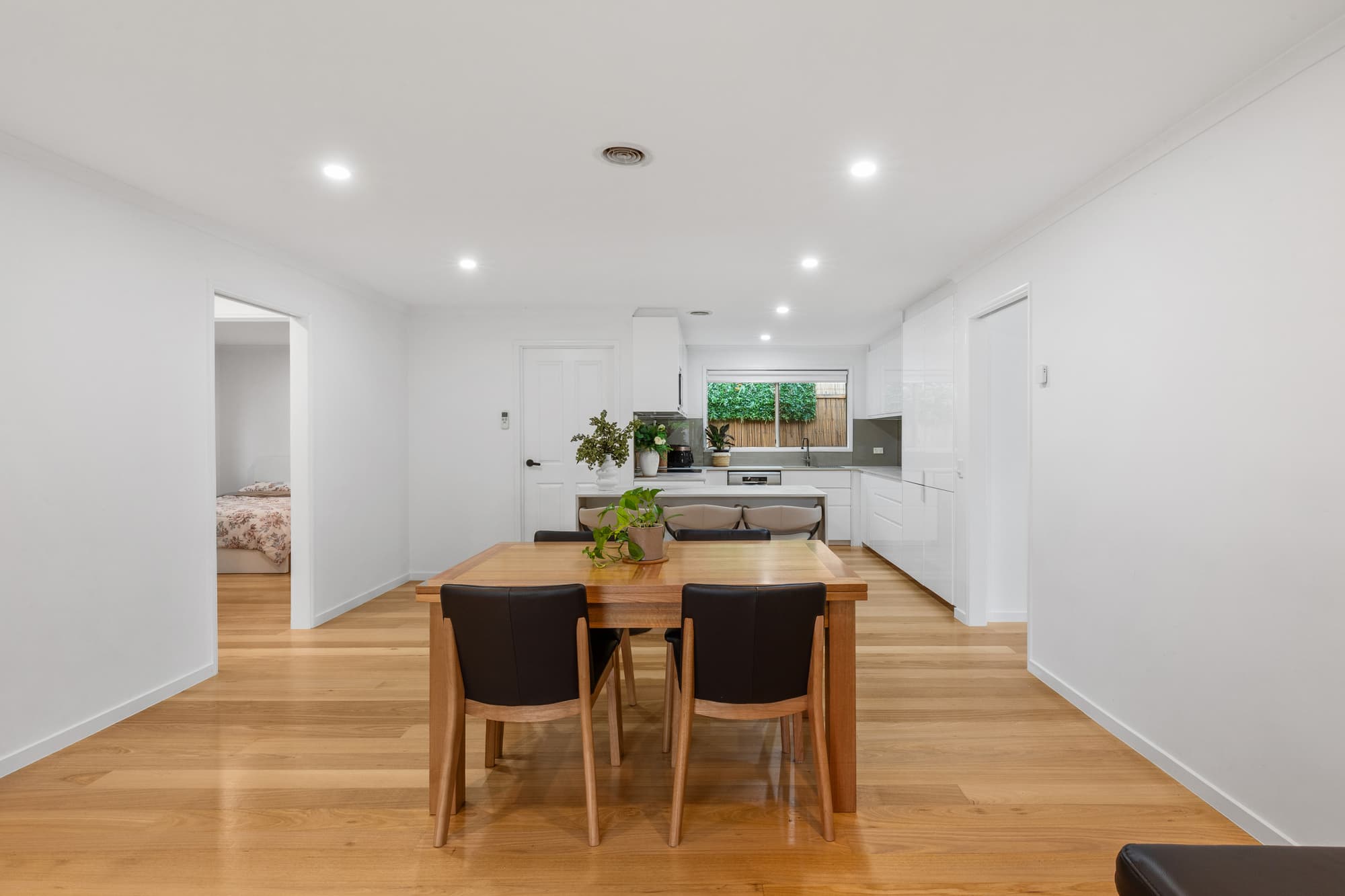 1 Taylors Road, Croydon - Thumbnail 5