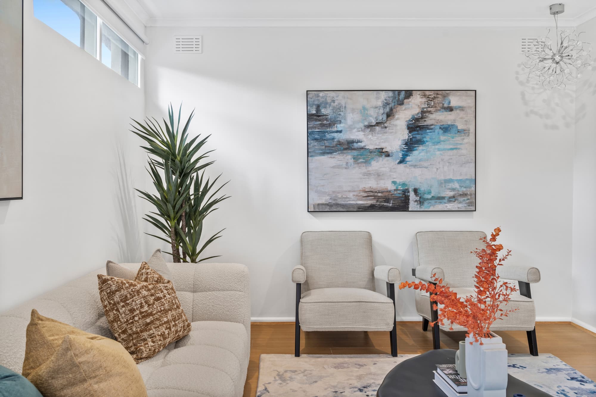 8 Trent Court, Burwood East - Thumbnail 4