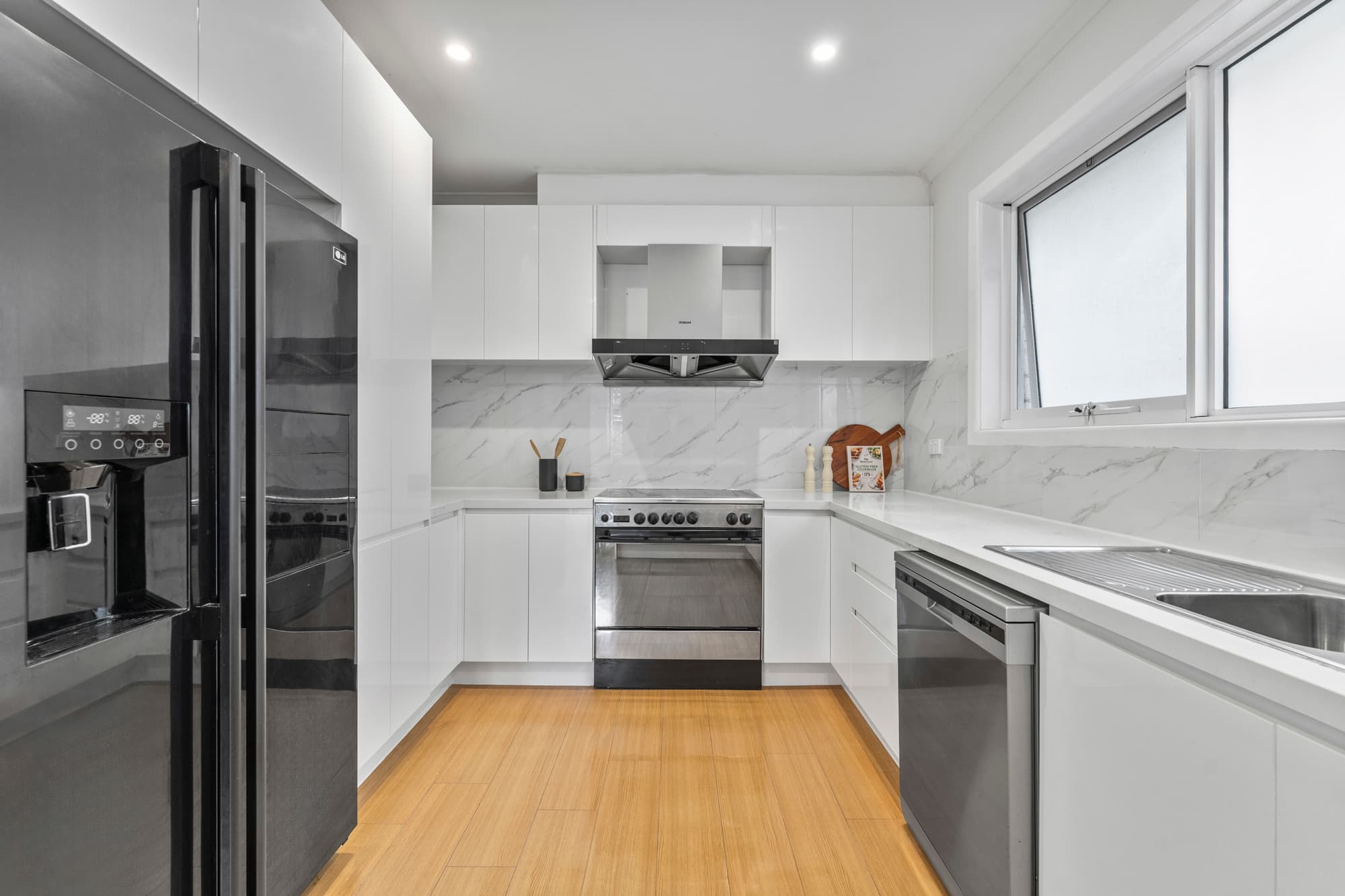 8 Trent Court, Burwood East - Thumbnail 7