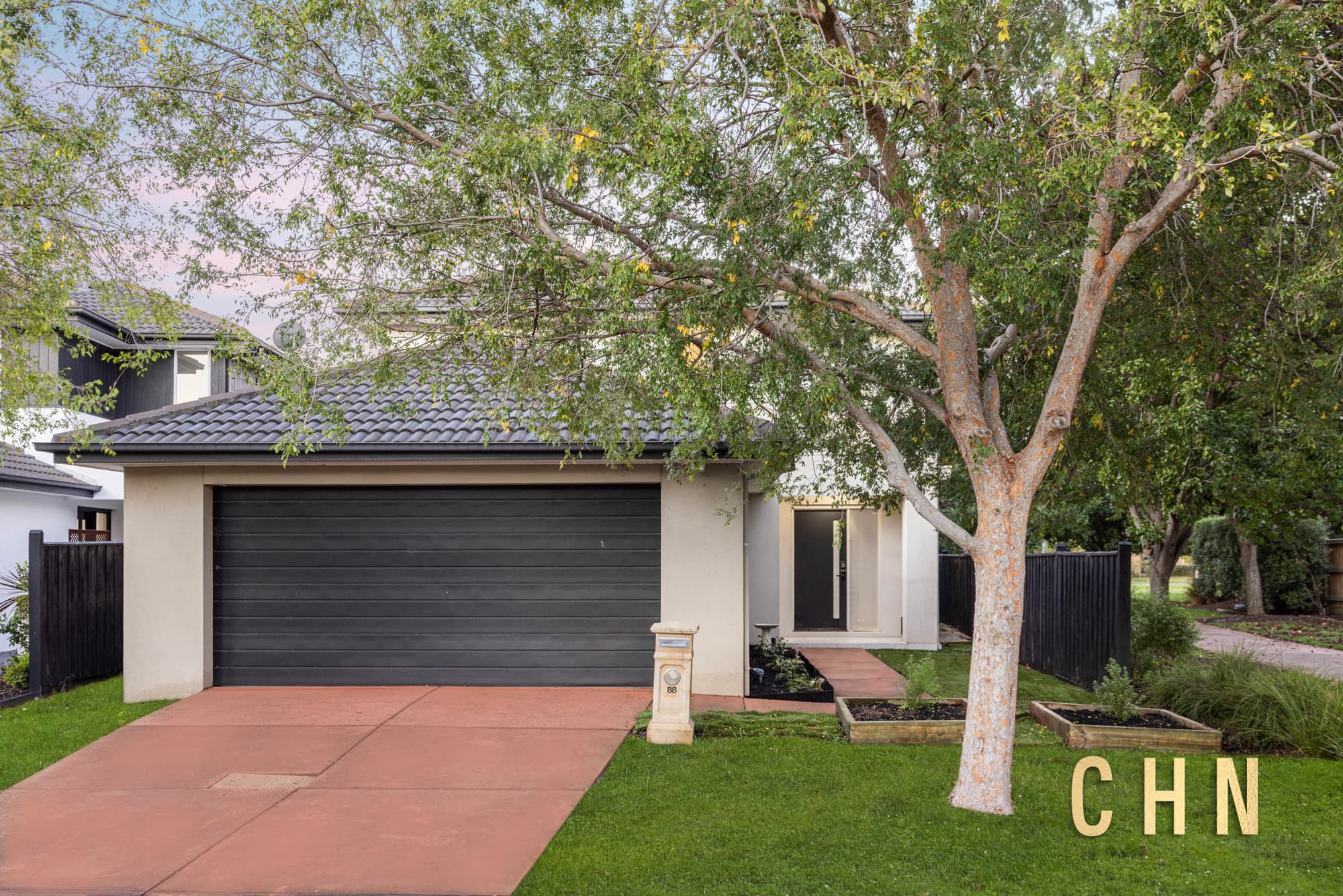 88 Vaucluse Boulevard, Sanctuary Lakes - Image 1