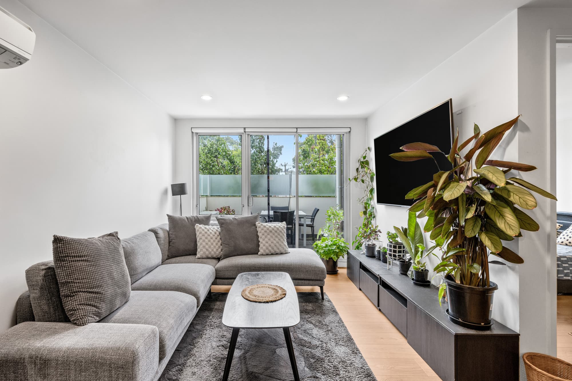 210/8 Berkeley Street, Doncaster - Thumbnail 3