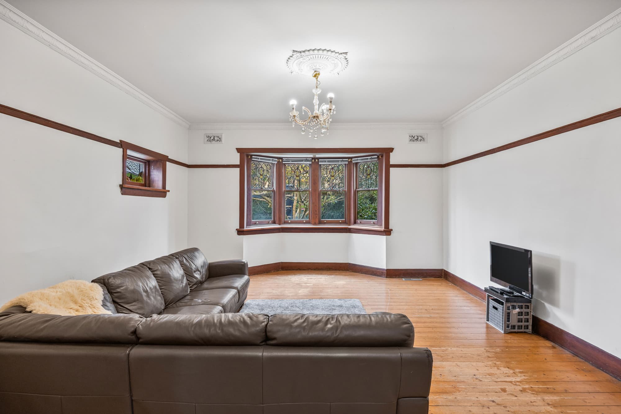 64 Albion Road, Box Hill - Thumbnail 3