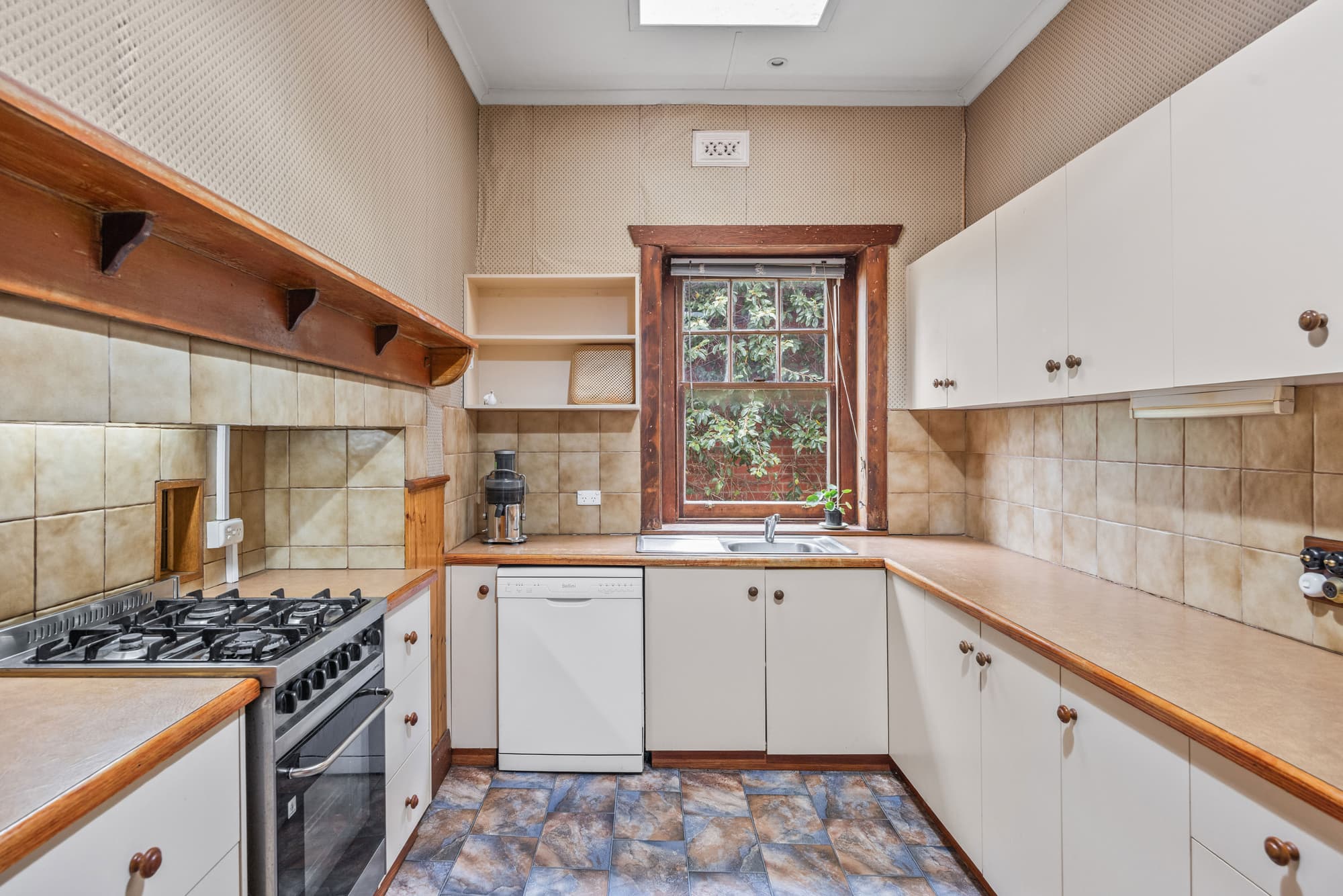 64 Albion Road, Box Hill - Thumbnail 5