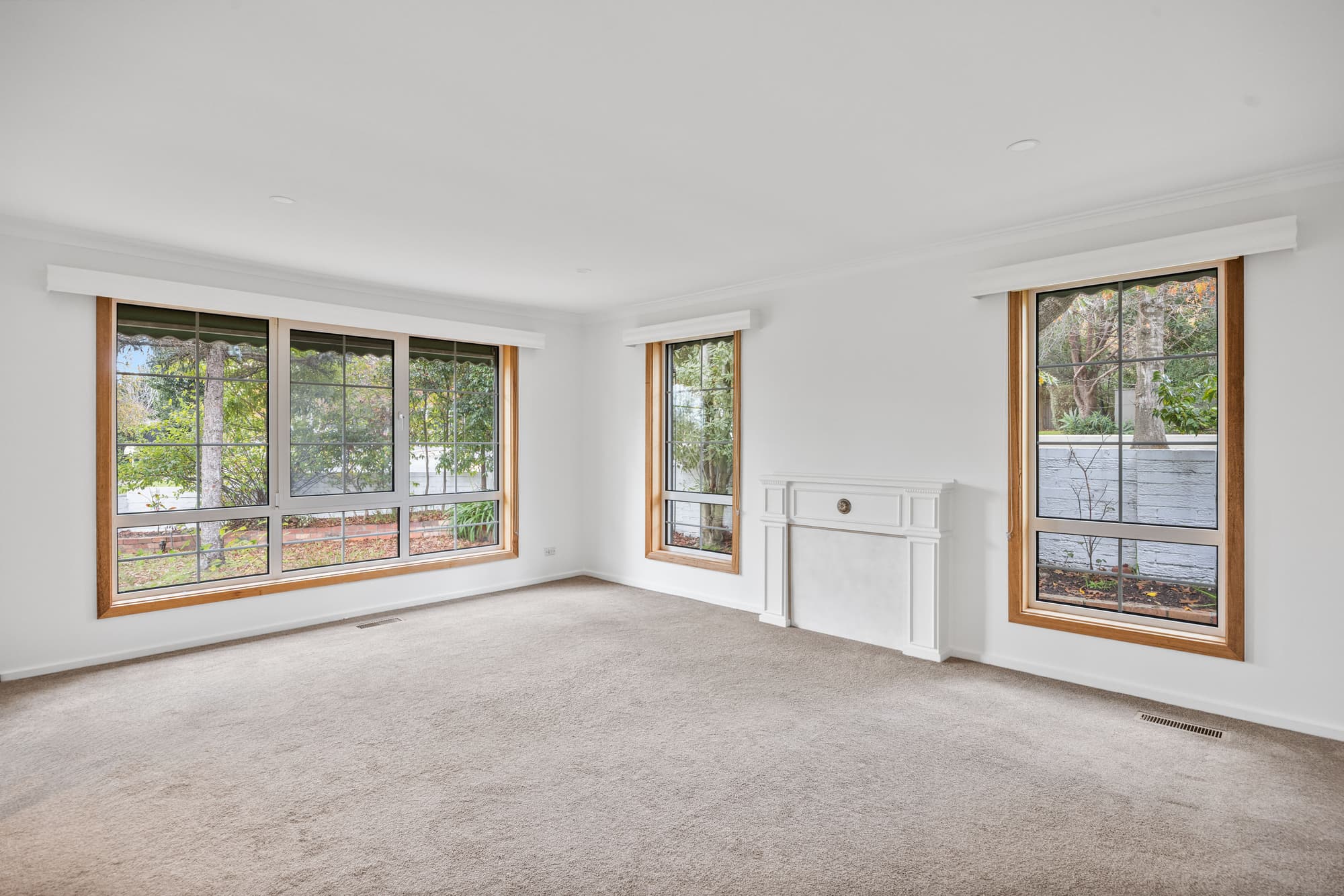 1/68 Wattle Valley Road, Canterbury - Thumbnail 2