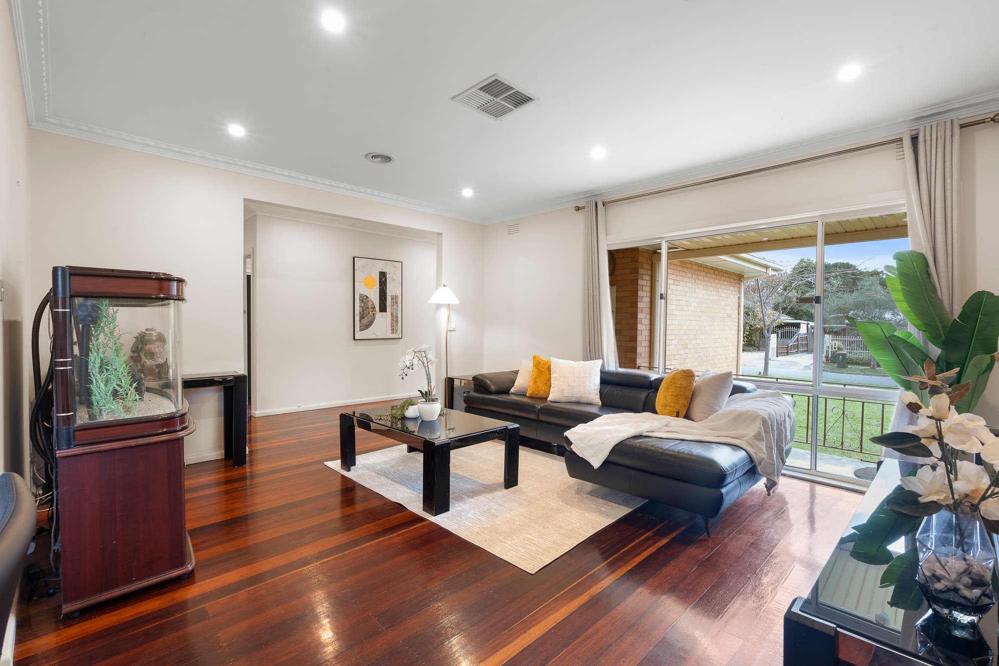 13 Barter Crescent, Forest Hill - Thumbnail 3