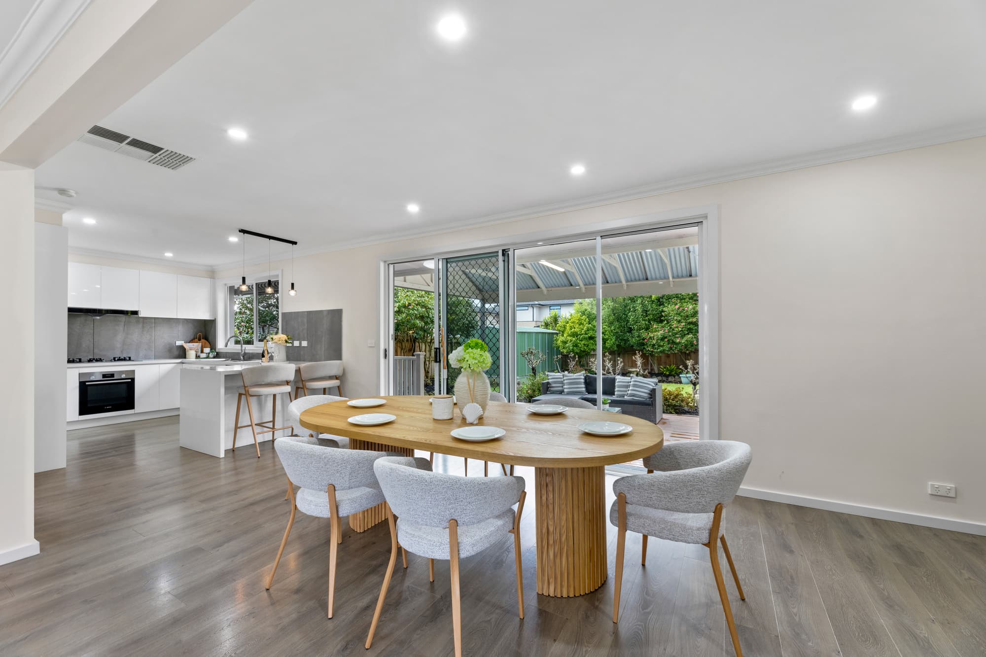 67 Glebe Street, Forest Hill - Thumbnail 3
