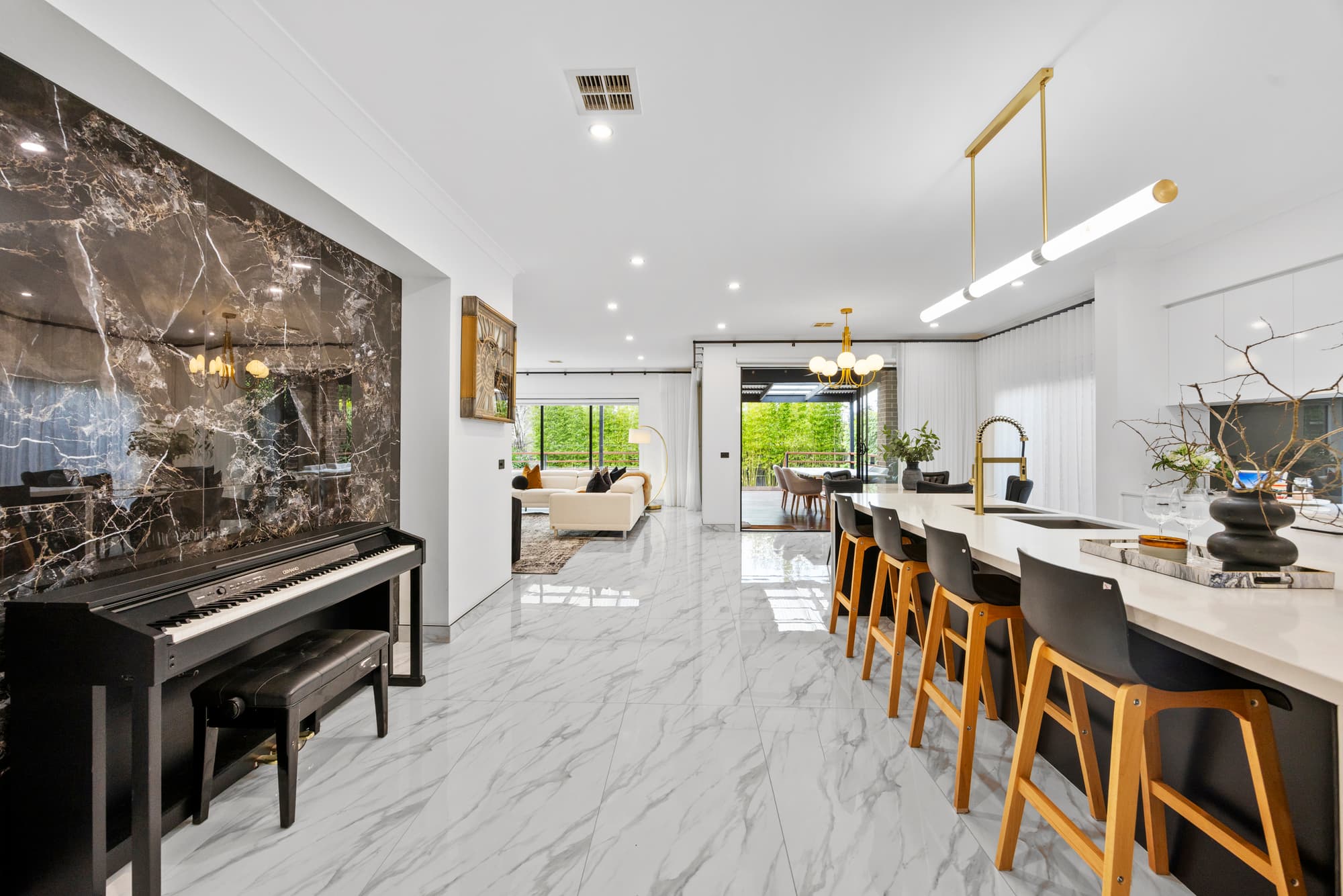 25 Middlefield Drive, Blackburn North - Thumbnail 6