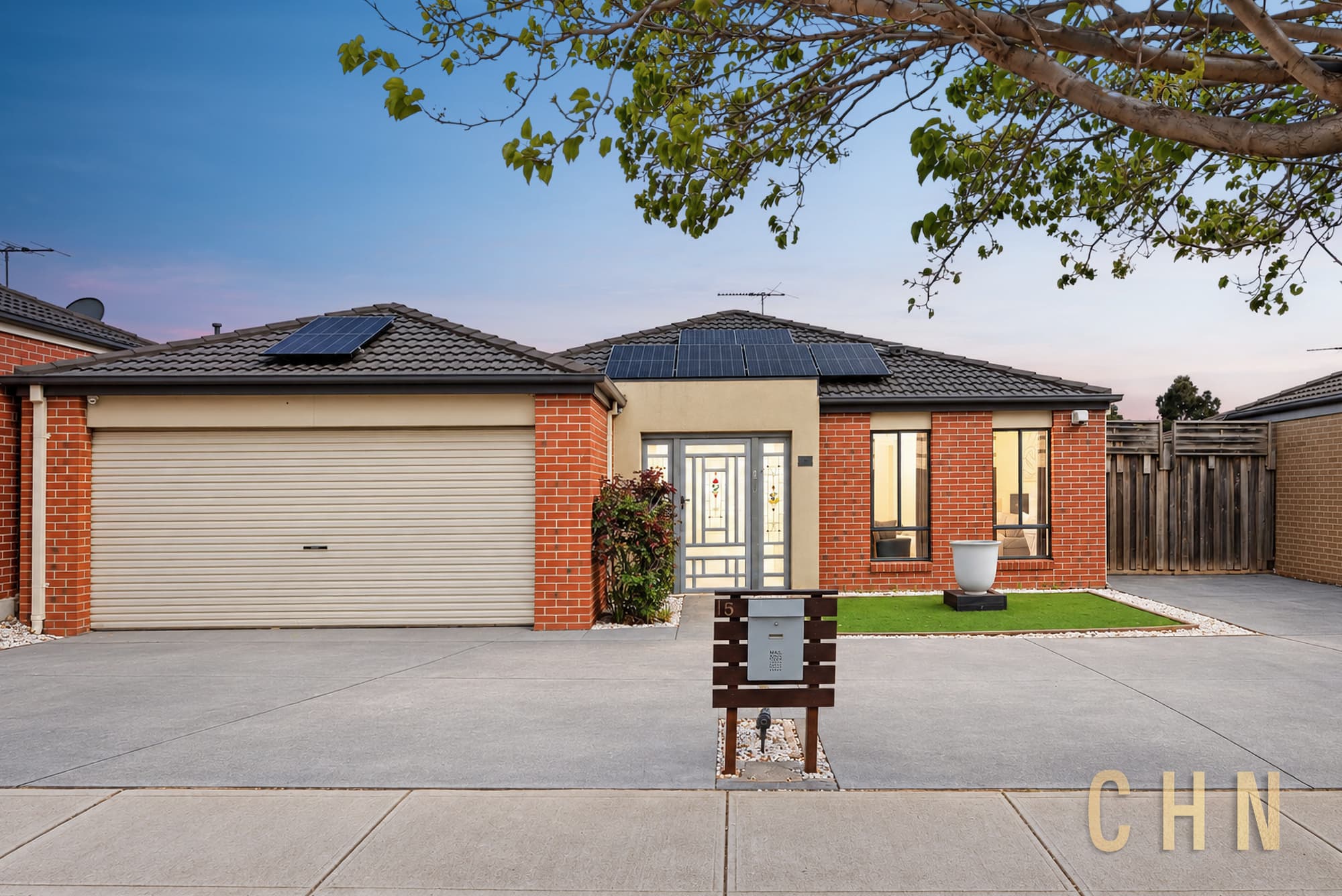 19 Mcdougall Place, Truganina - Image 1