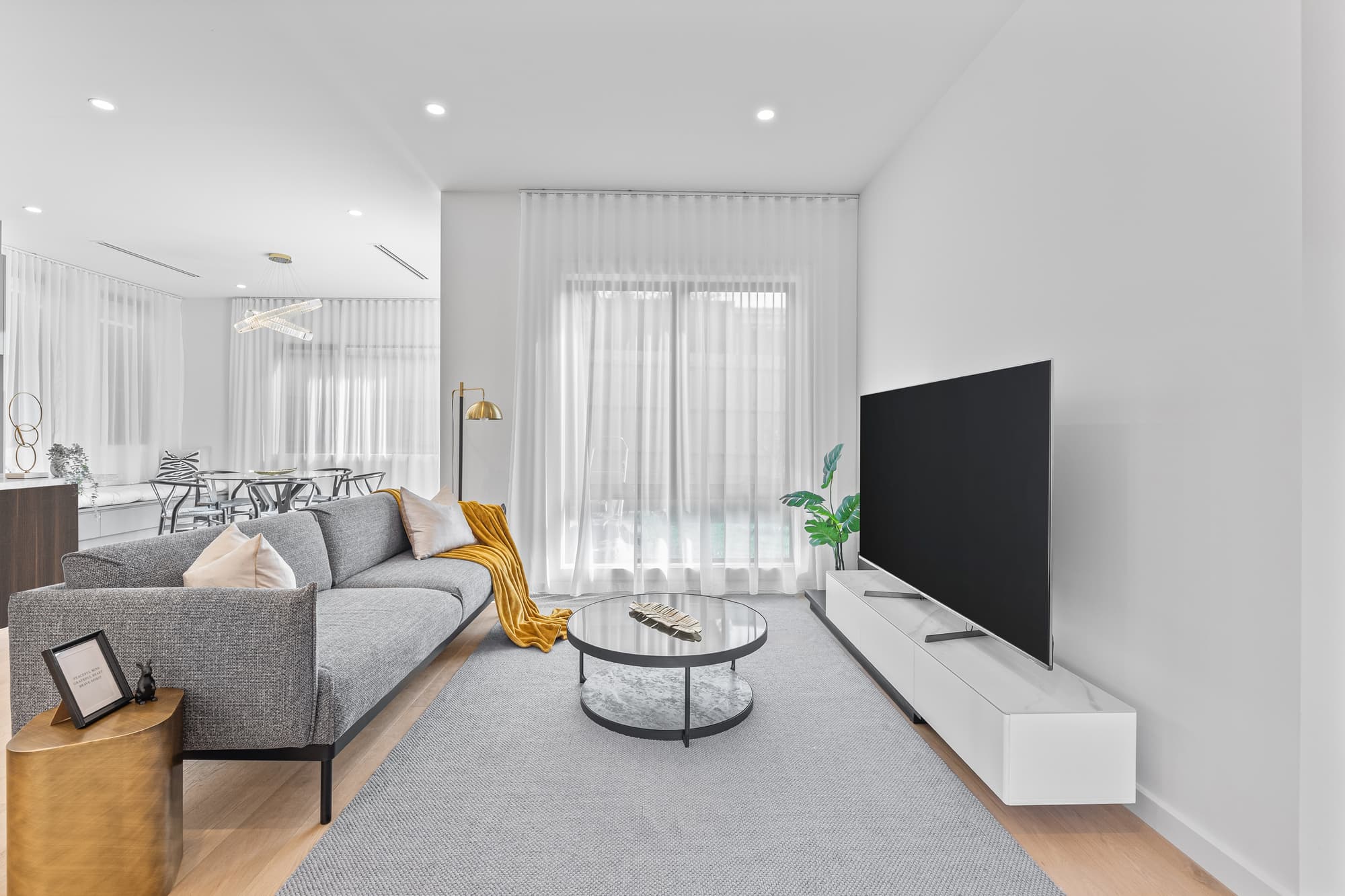 2/92 Kenmare Street, Mont Albert - Image 1