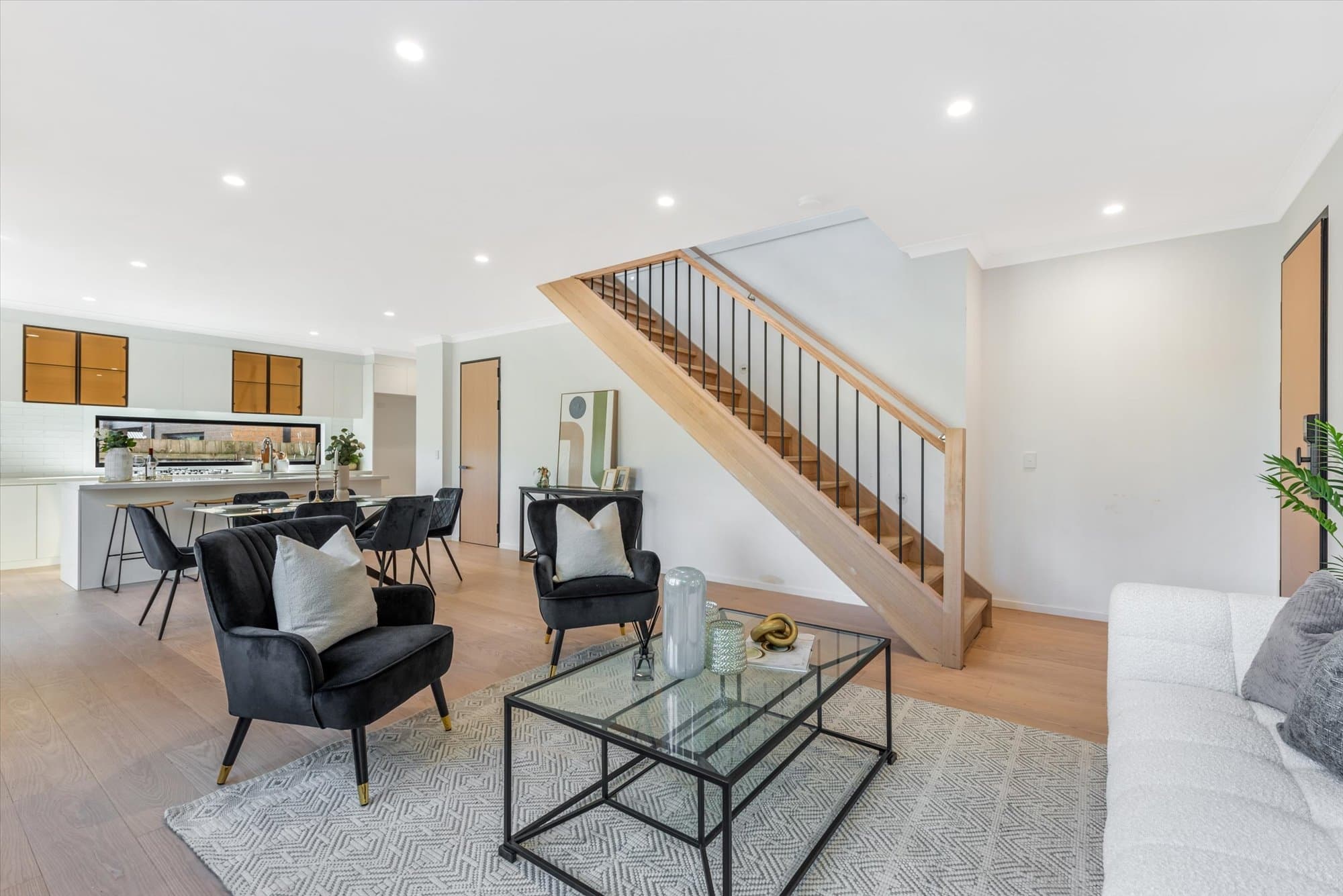 3/12 Finlayson Street, Forest Hill - Thumbnail 3