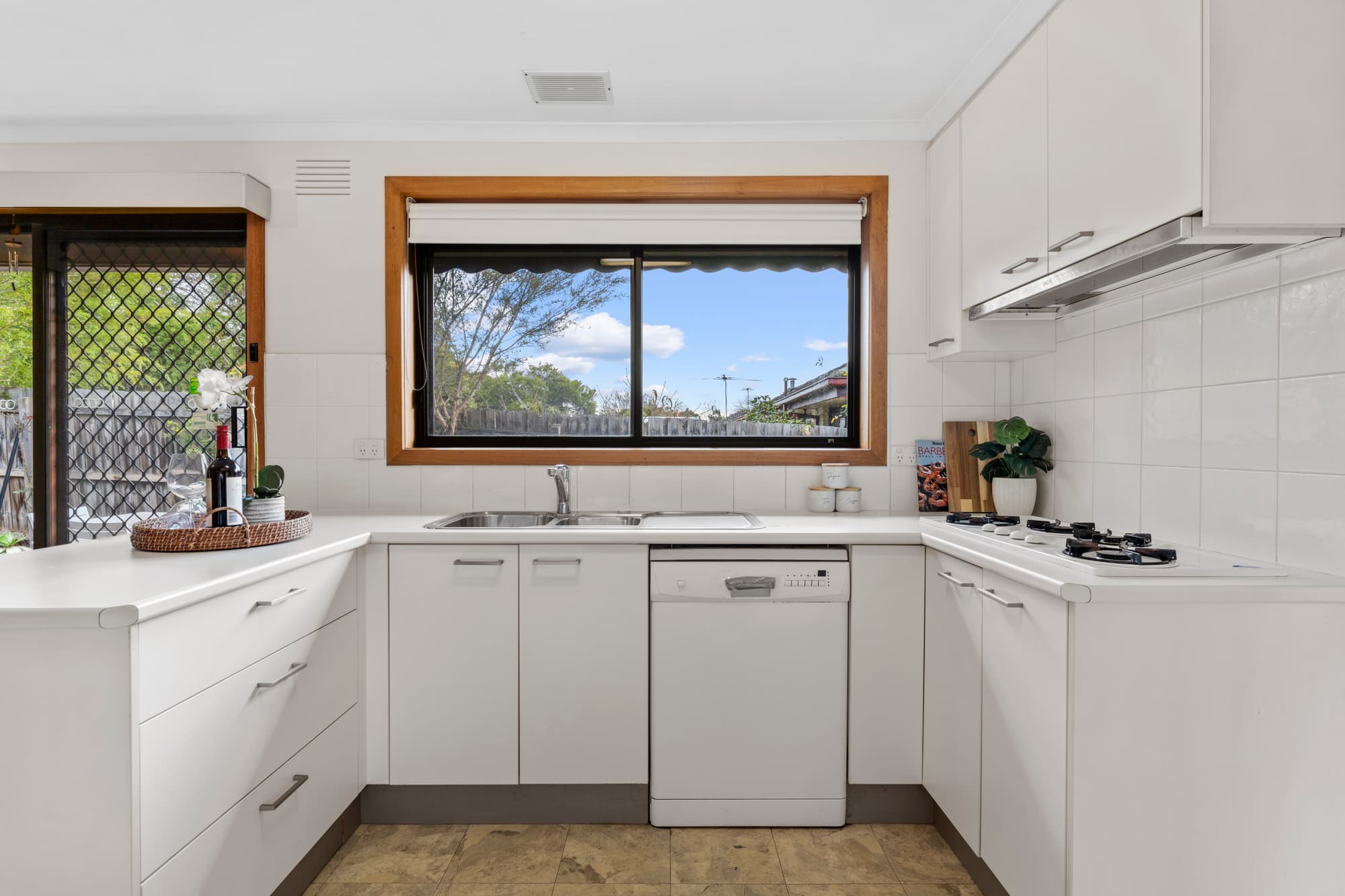 6/7 Amaroo Court, Box Hill North - Thumbnail 7