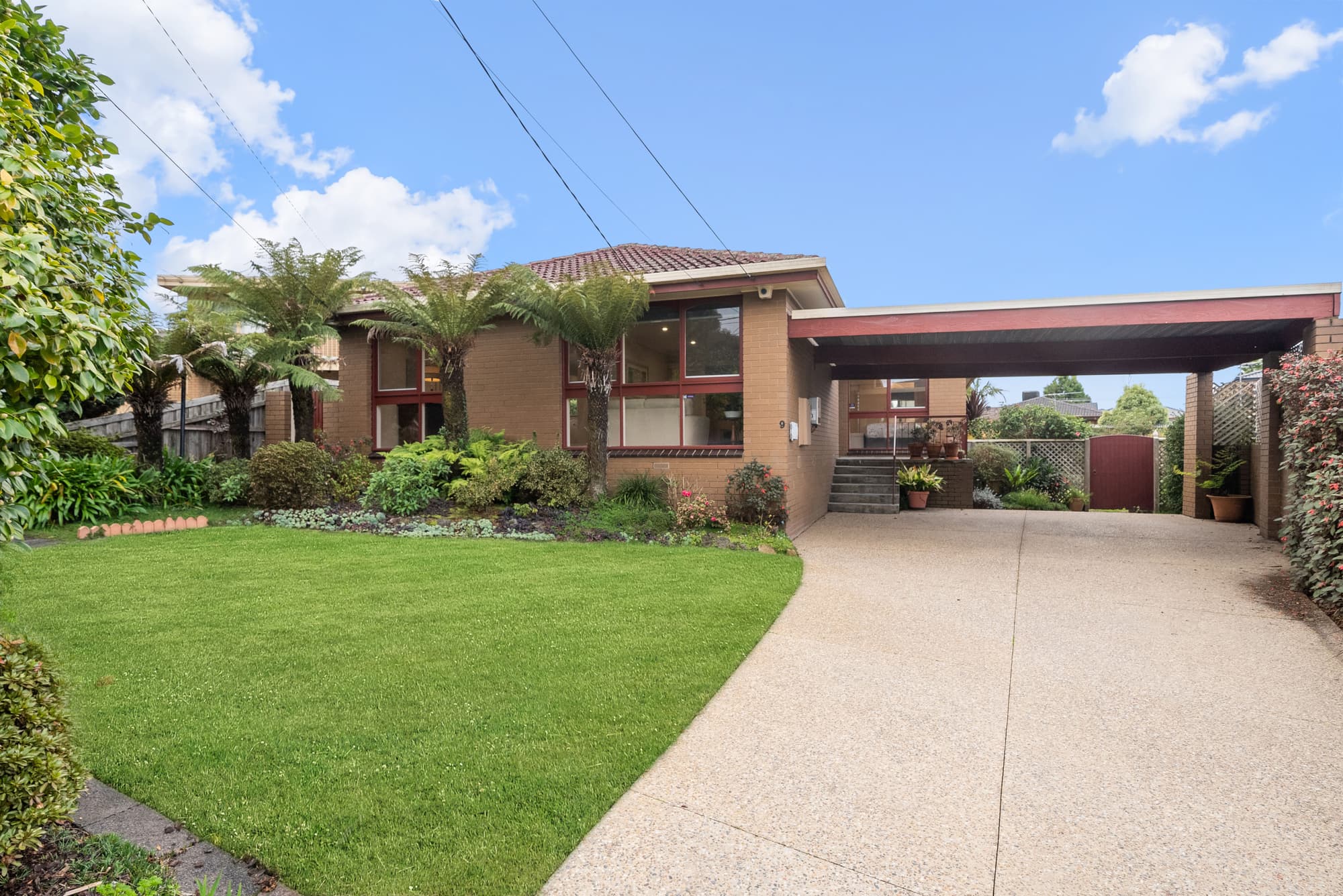 9 Dinadan Court, Glen Waverley - Image 1