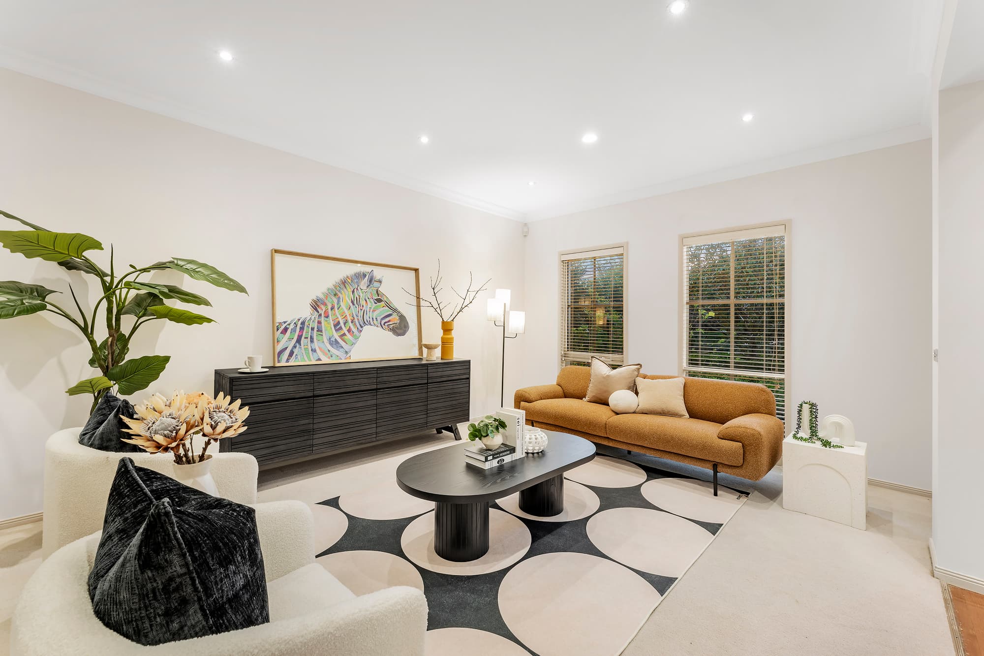 4 Woodhall Wynd, Donvale - Thumbnail 3