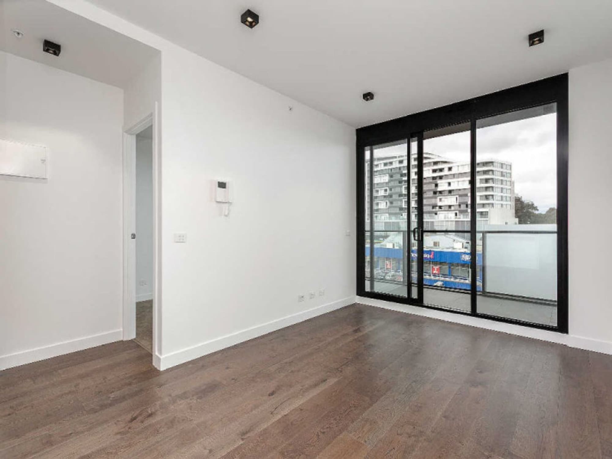 405/101 Tram Road, Doncaster - Thumbnail 4