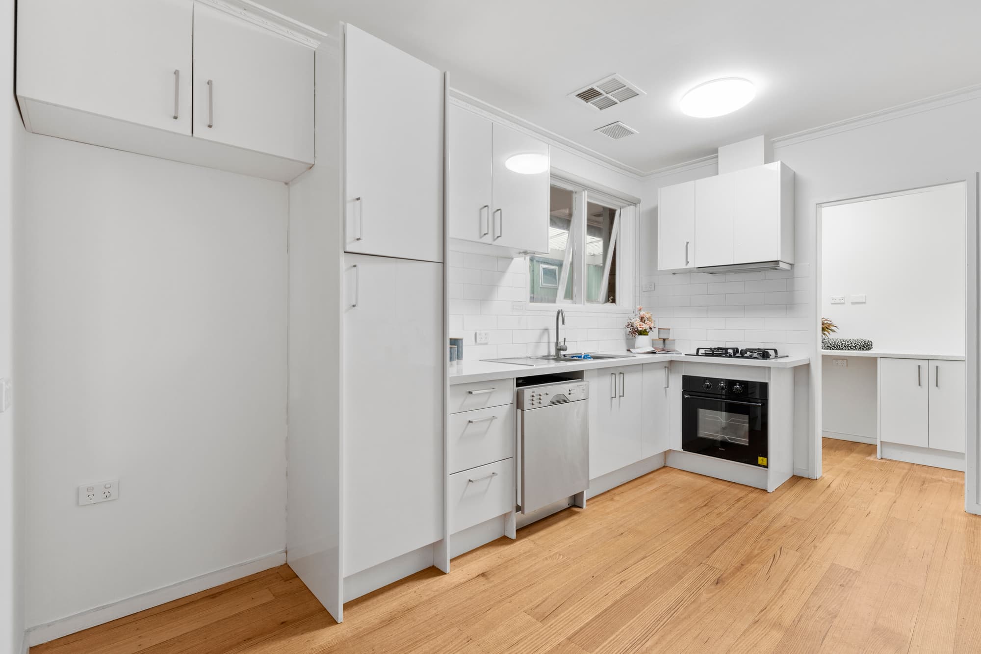 1/6 Rangeview Grove, Balwyn North - Thumbnail 7