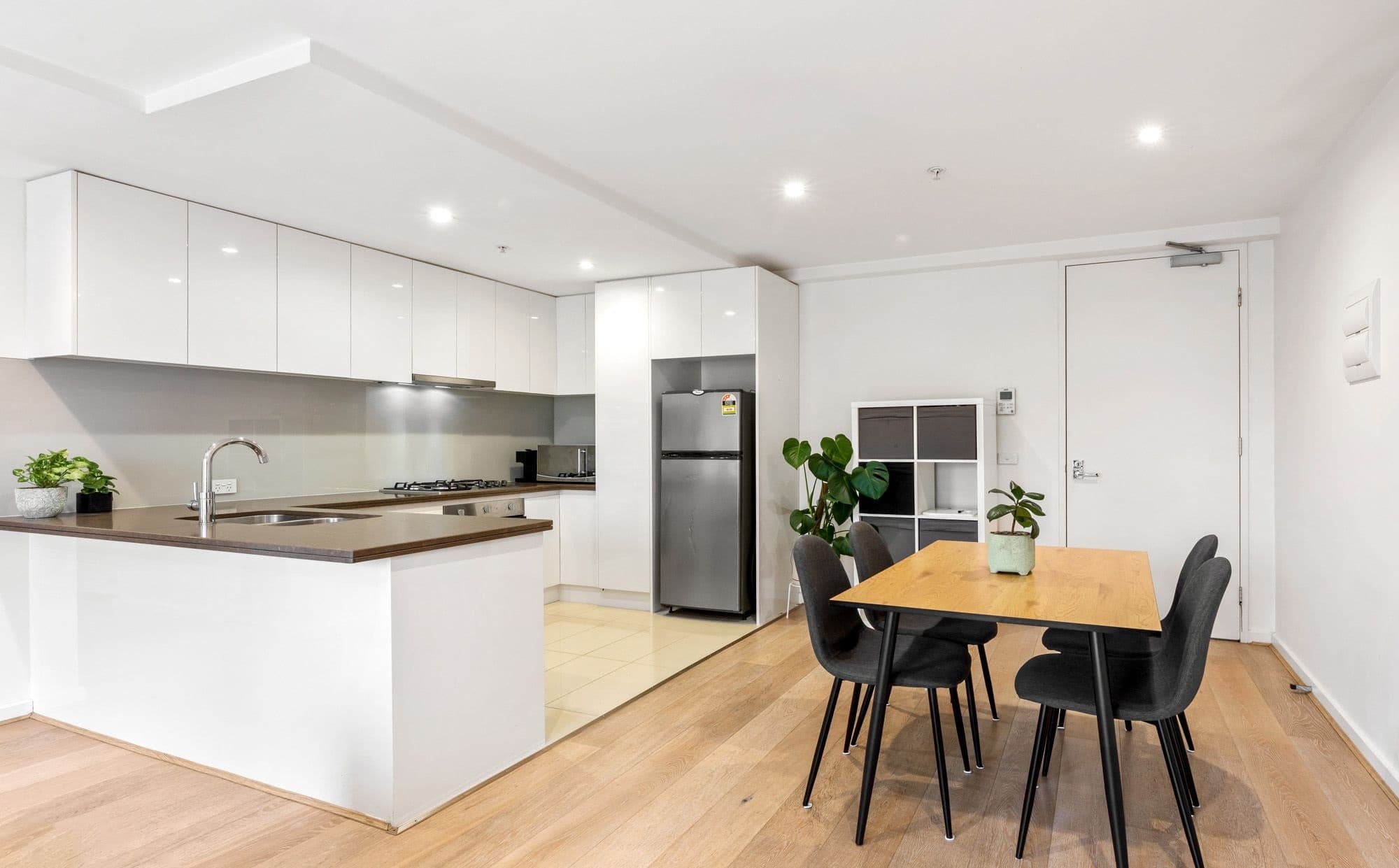 11/98-100 Carrington Road, Box Hill - Thumbnail 3