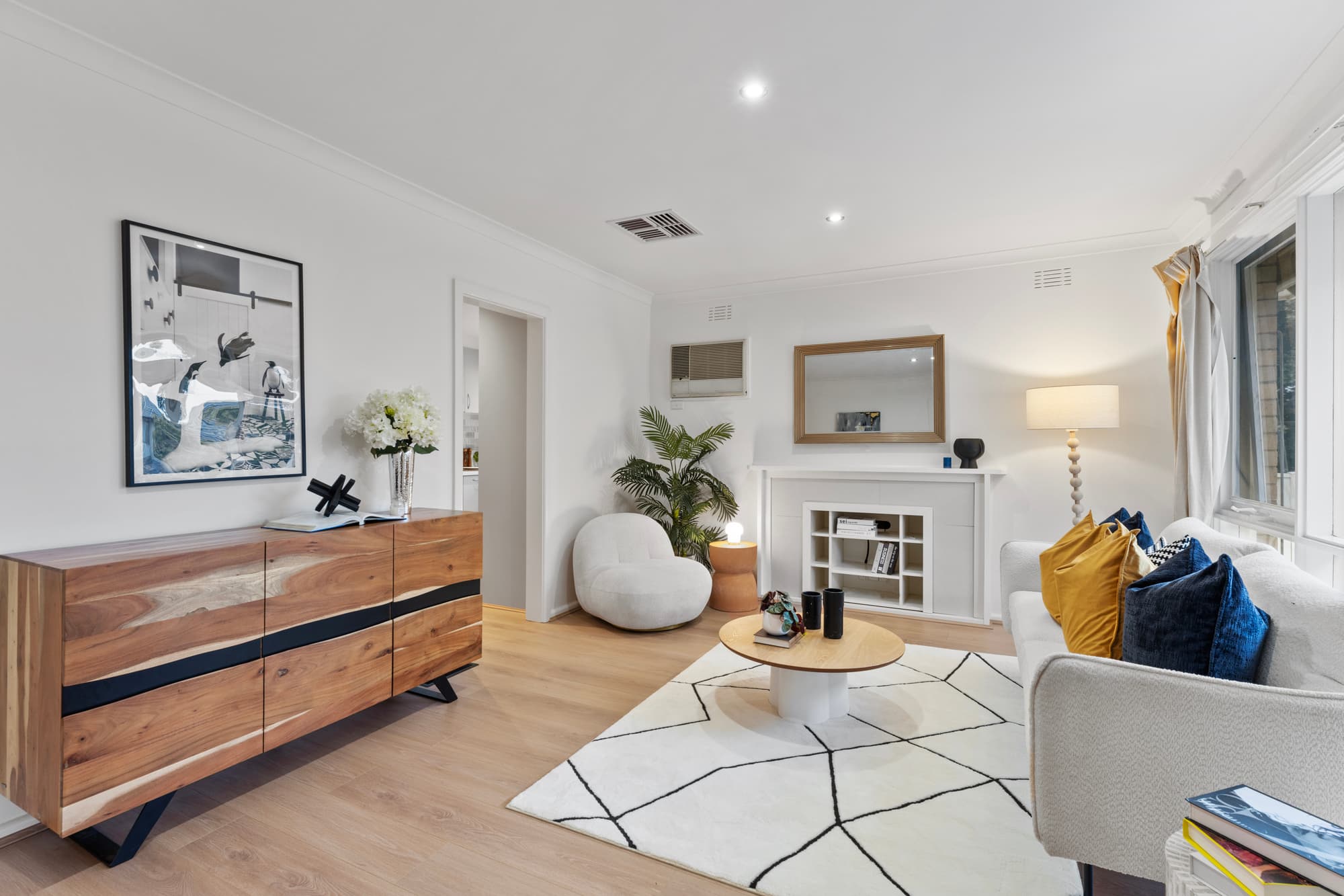 1/42 Koonung Road, Blackburn North - Thumbnail 3