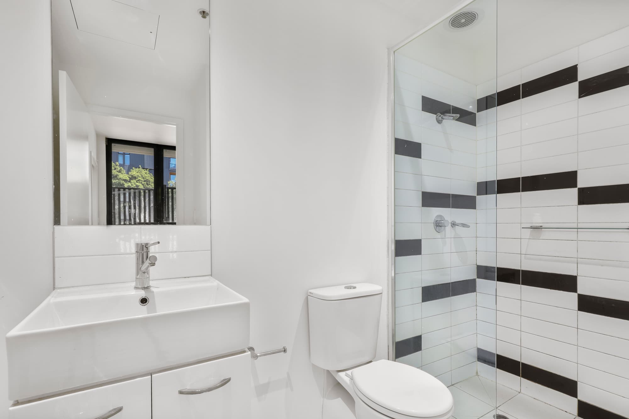 2/15-21 Harrow Street, Box Hill - Thumbnail 7