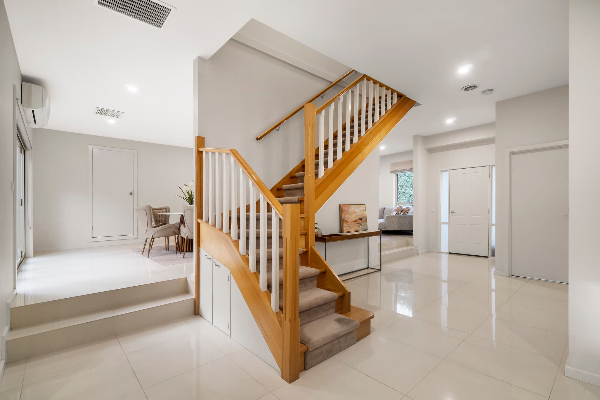2/28 Boronia Grove, Doncaster East - Thumbnail 3
