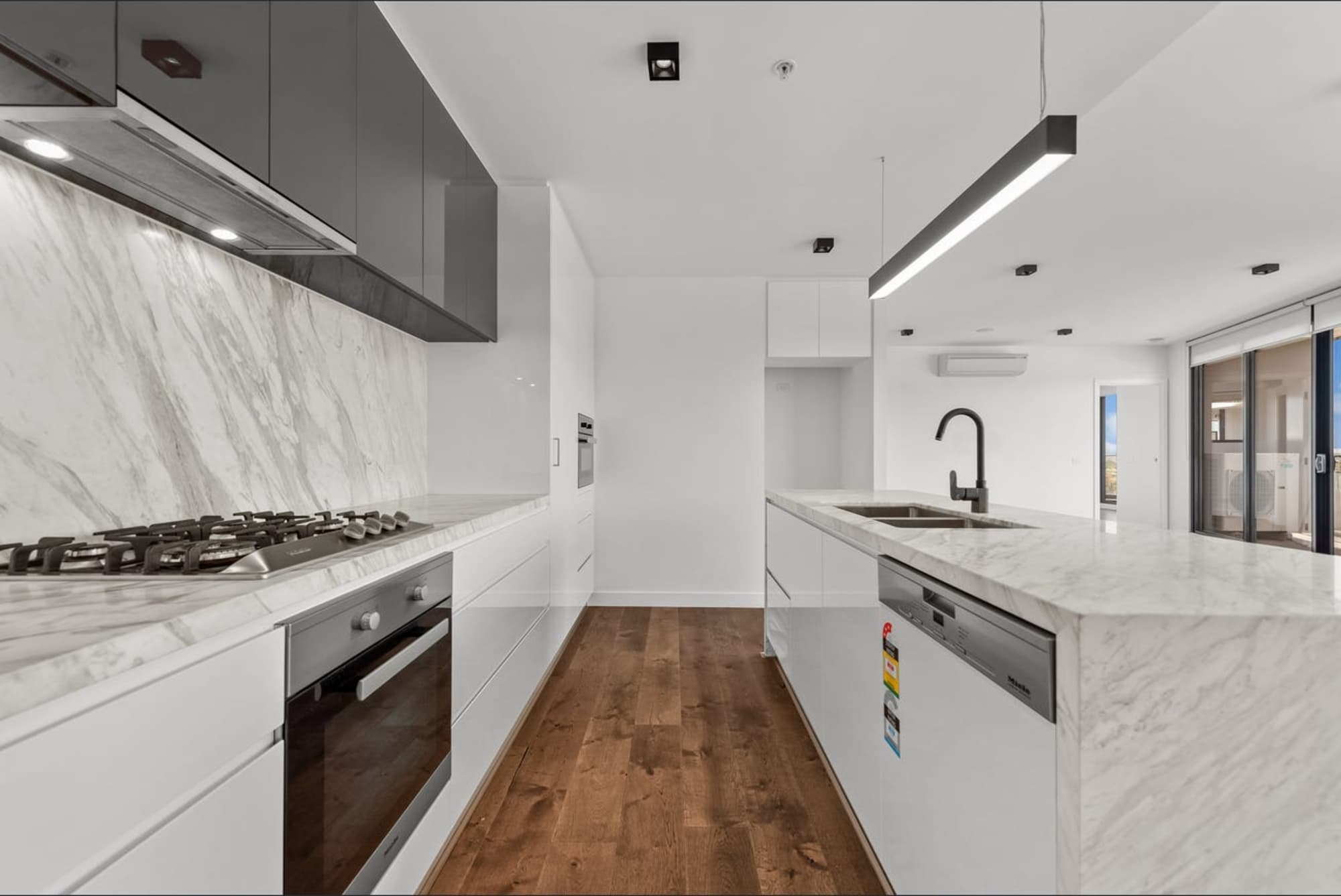111/101 Tram Road, Doncaster - Thumbnail 3
