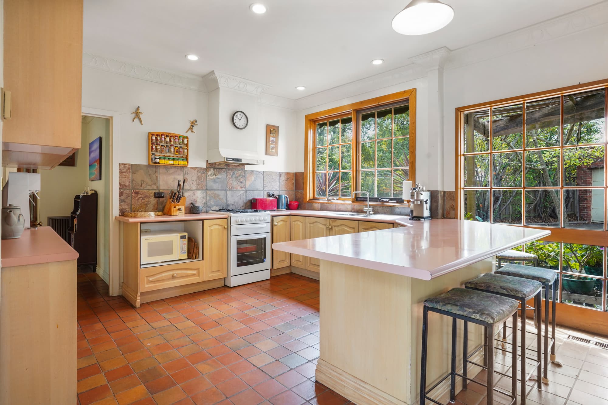 16 Orchard Crescent, Mont Albert North - Thumbnail 7