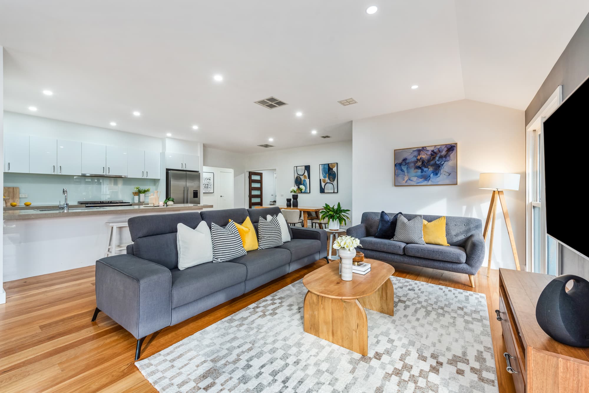 1 Burdon Court, Forest Hill - Thumbnail 3