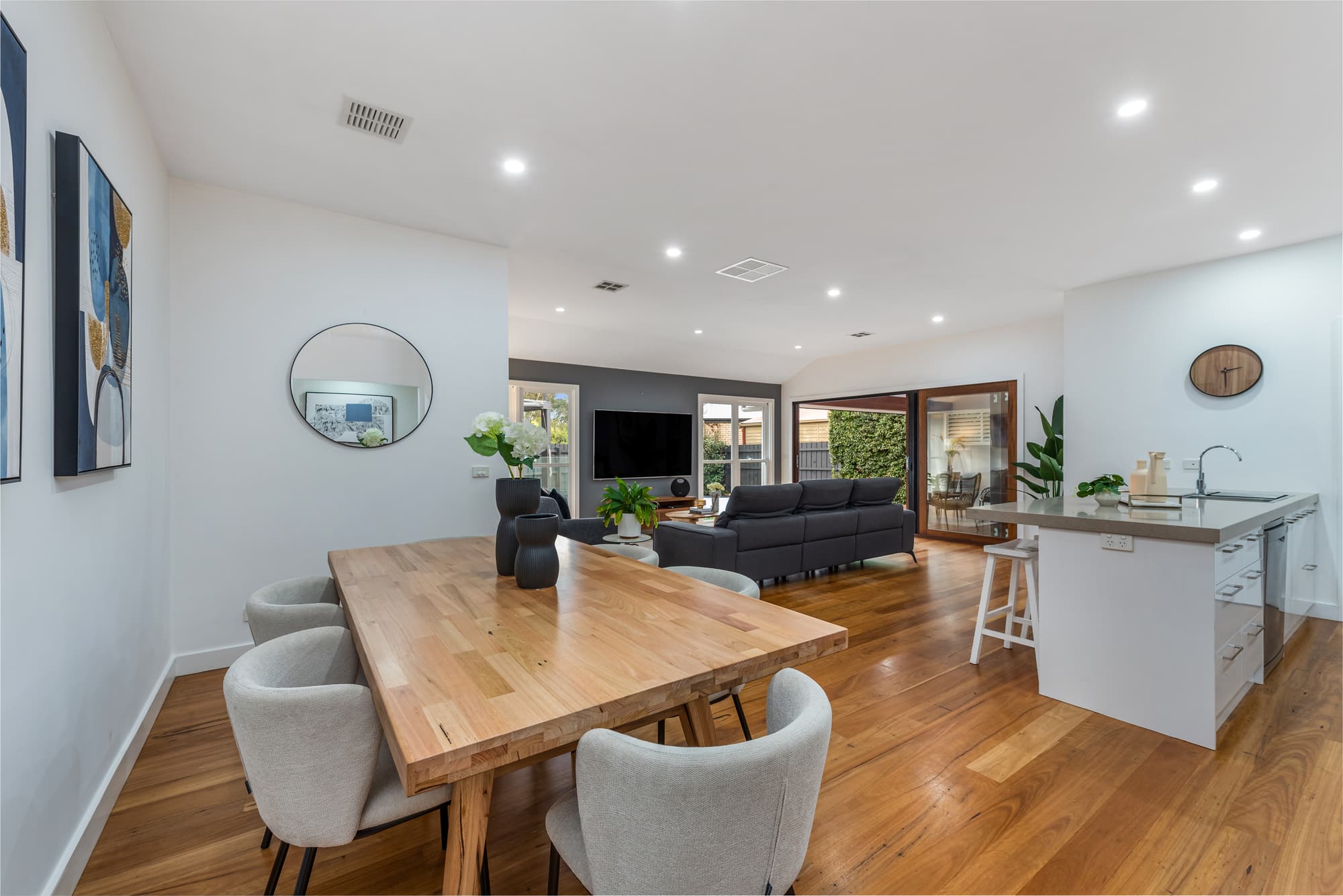 1 Burdon Court, Forest Hill - Thumbnail 5