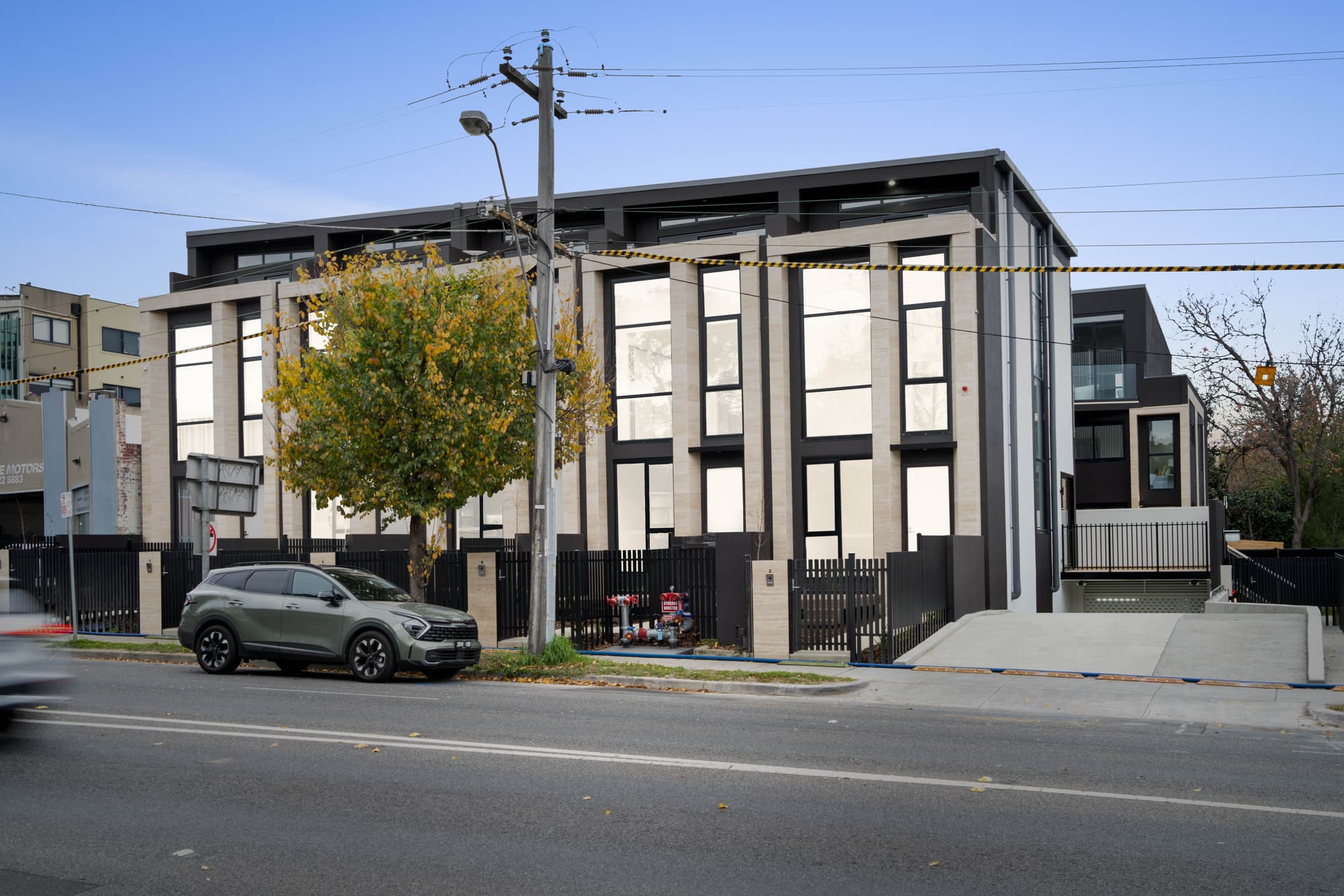 1/876 Toorak Road, Glen Iris - Image 1