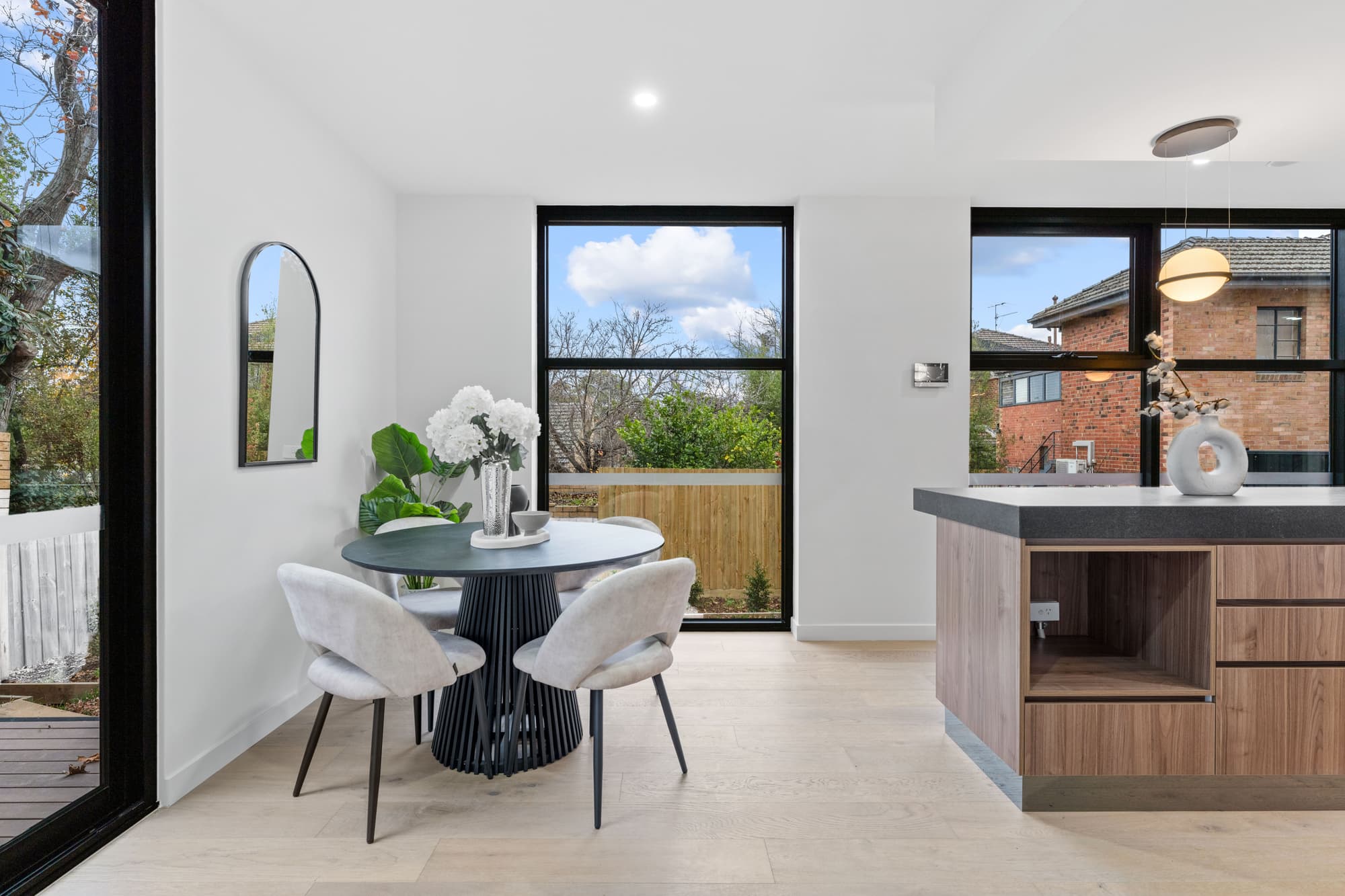 1/876 Toorak Road, Glen Iris - Thumbnail 4