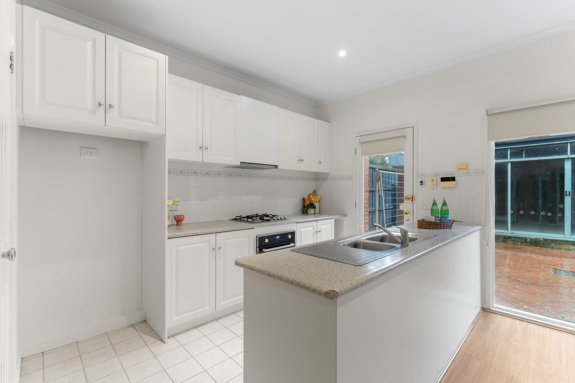 1/16 Graham Place, Box Hill - Thumbnail 6