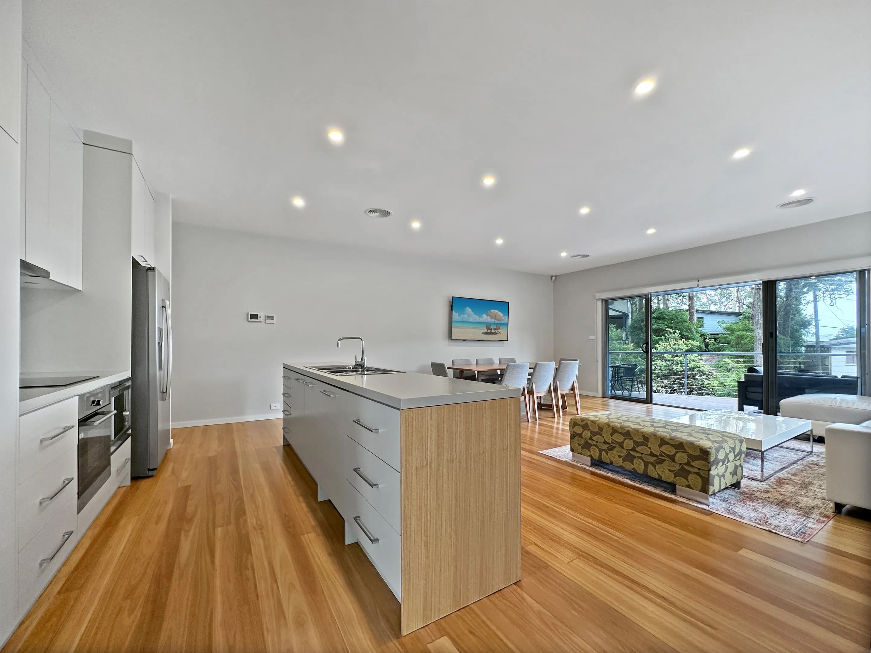 4B High View Avenue, Surf Beach - Thumbnail 5