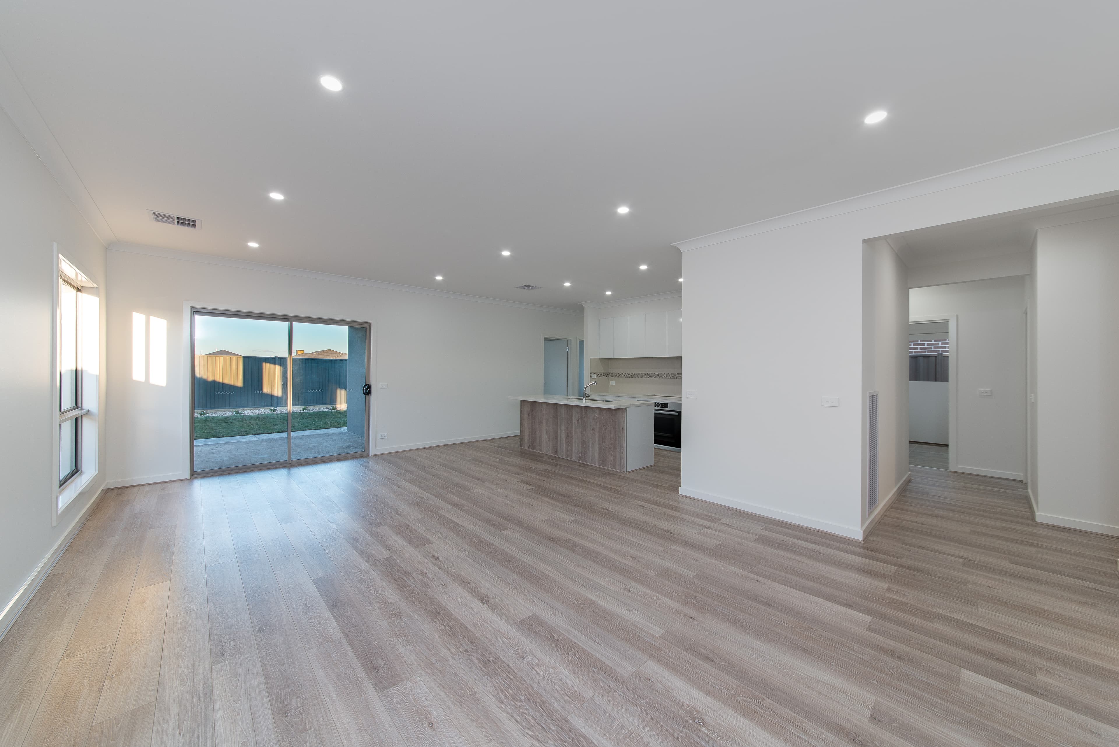 38 Torrance Drive, Harkness, Harkness - Thumbnail 2